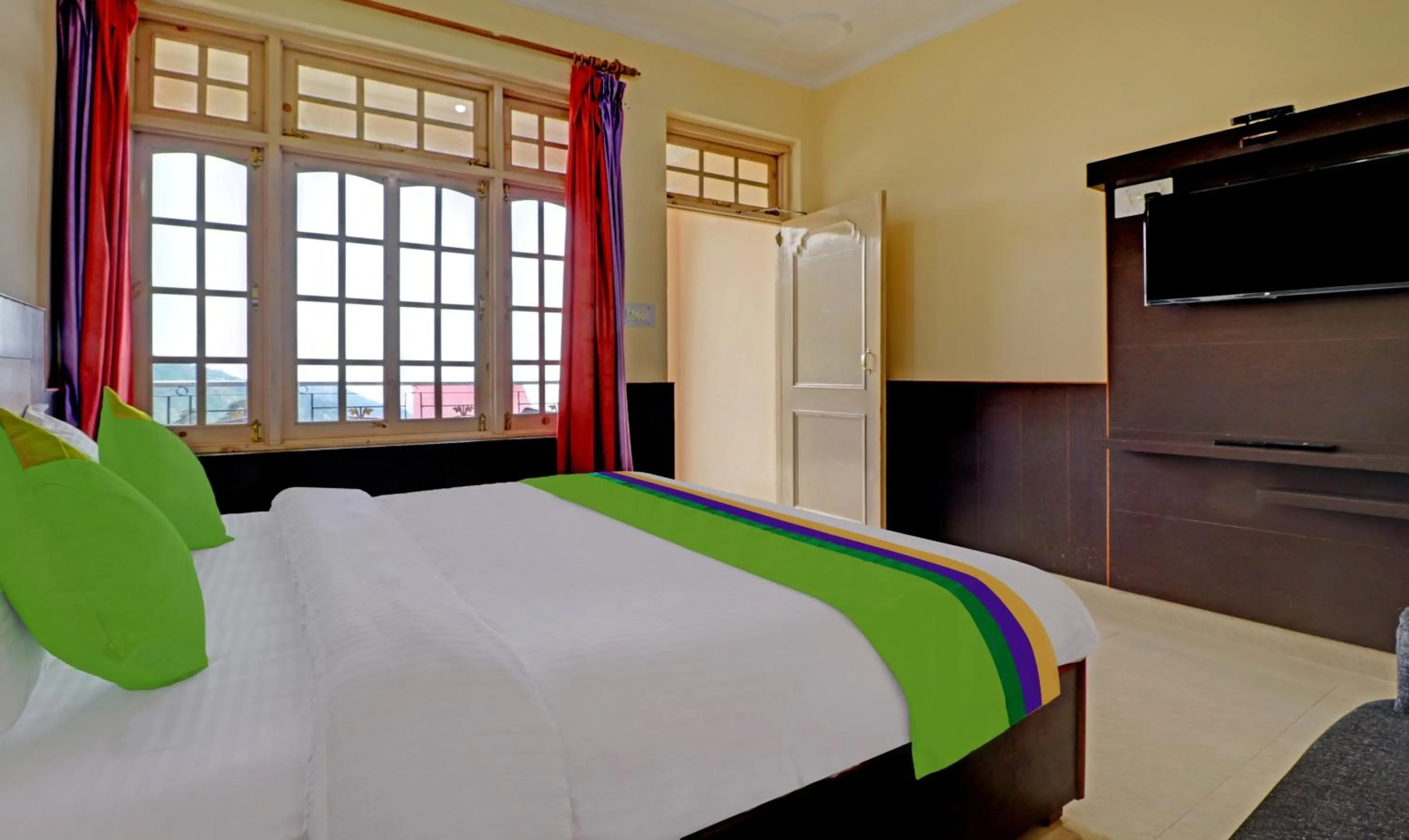 Bed in Sky Pie hotel