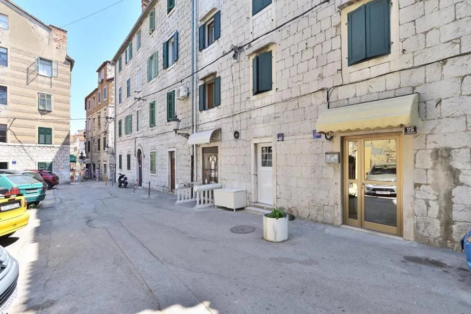Facade/entrance in Luxury Apartment Split
