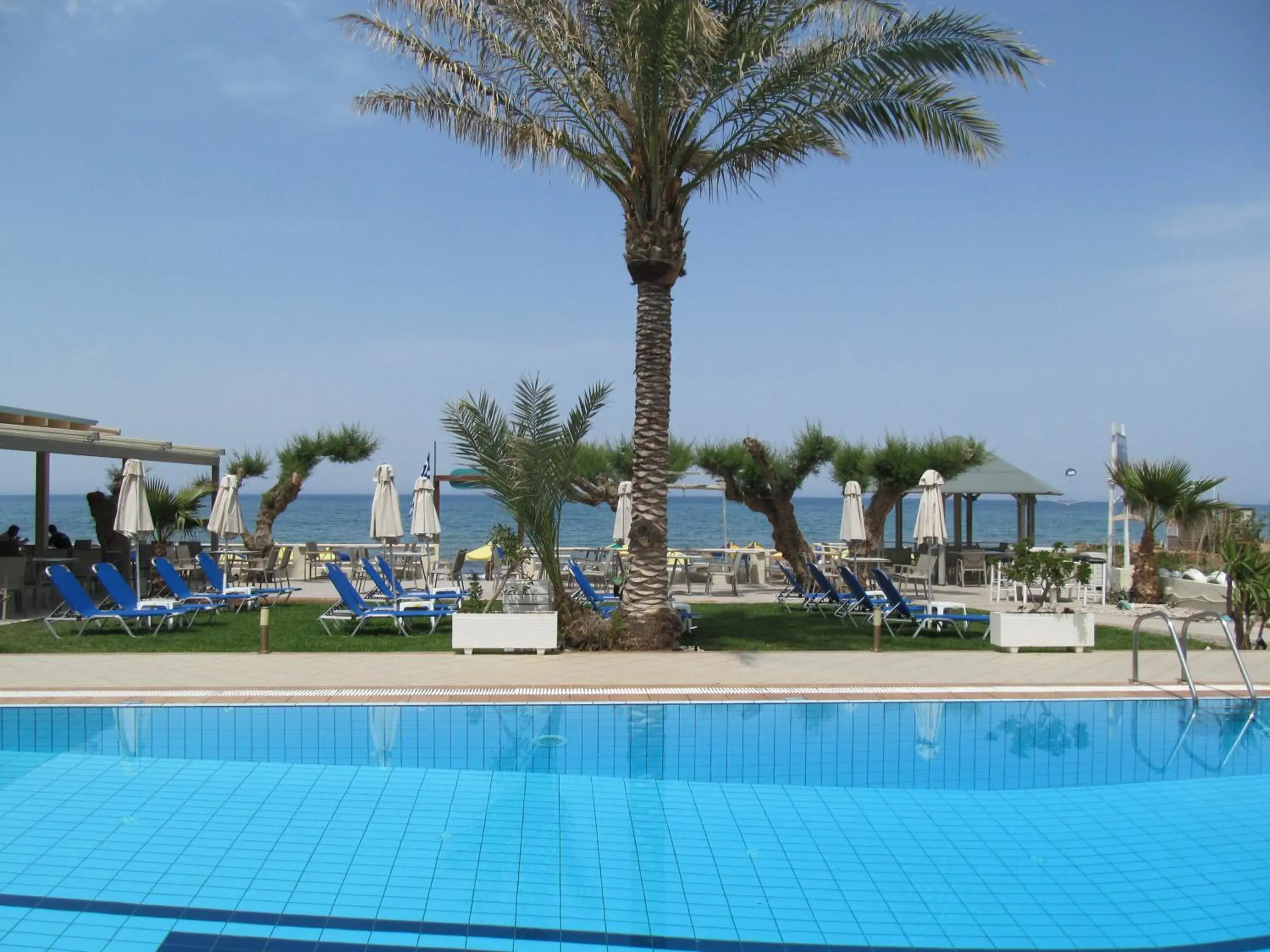 Swimming pool in Malliotakis Beach Hotel "by Checkin" Swimming pool in Malliotakis Beach Hotel "by Checkin"