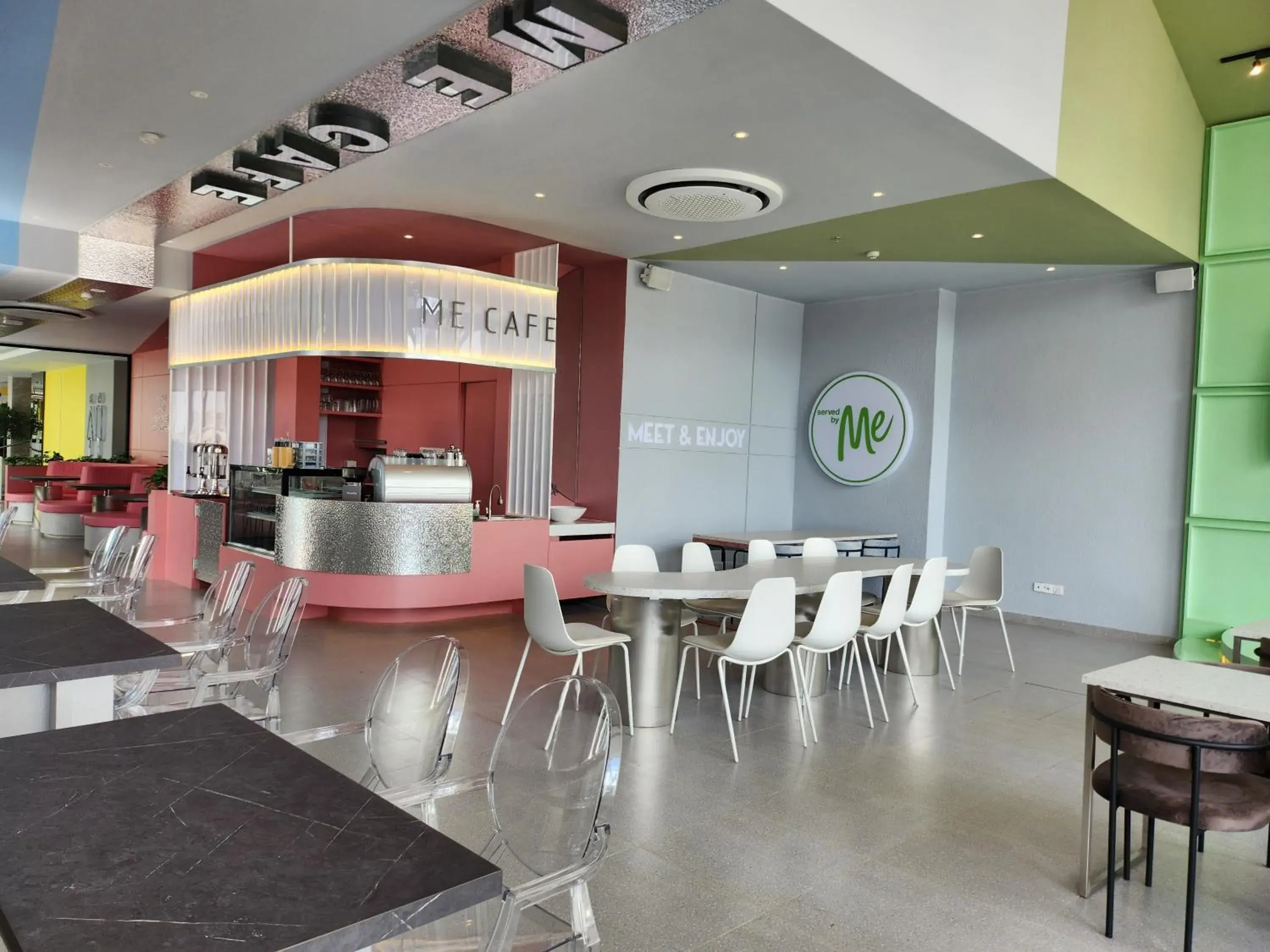 Restaurant/places to eat in OS Style Hotel Batam Centre Restaurant/places to eat in OS Style Hotel Batam Centre