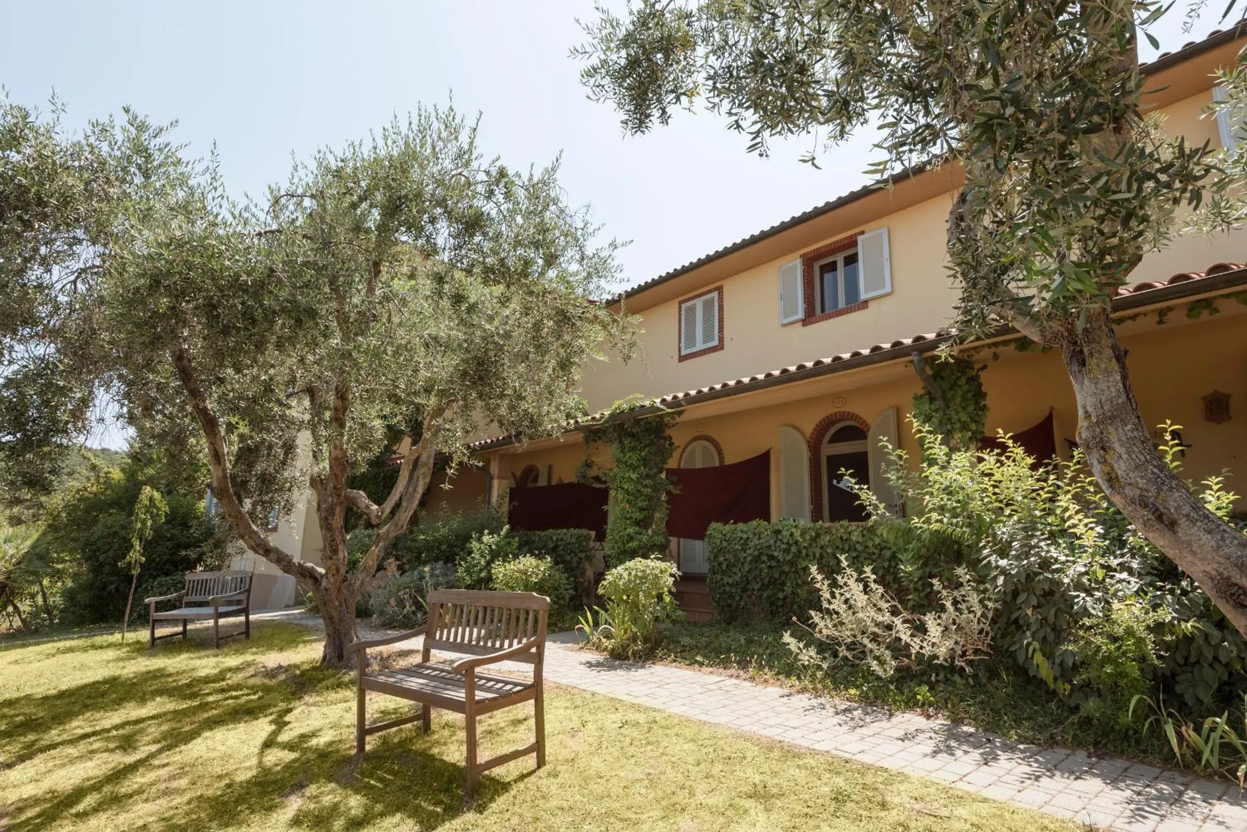 Property building in La Muccheria