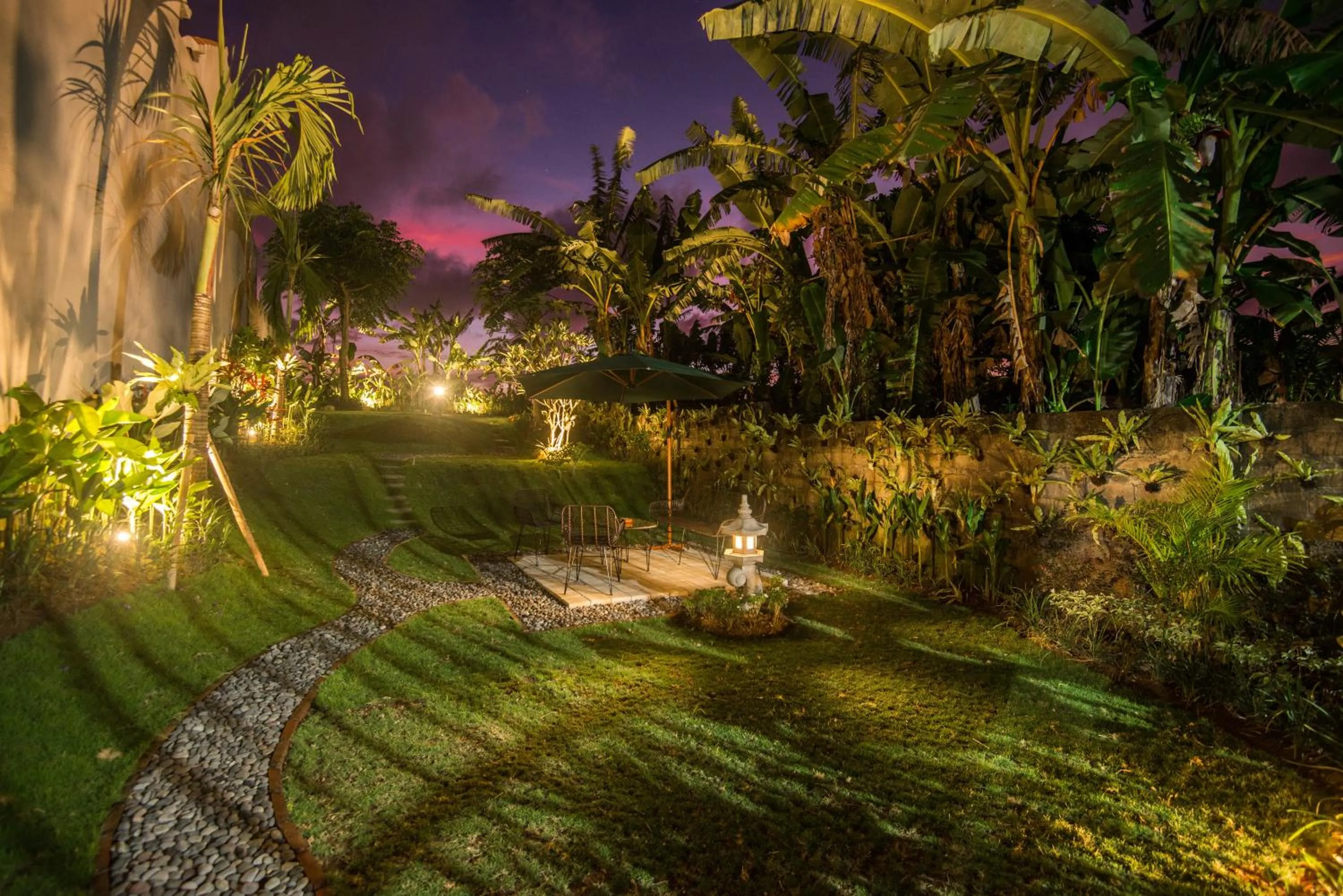 Garden in Om Villas Kedungu