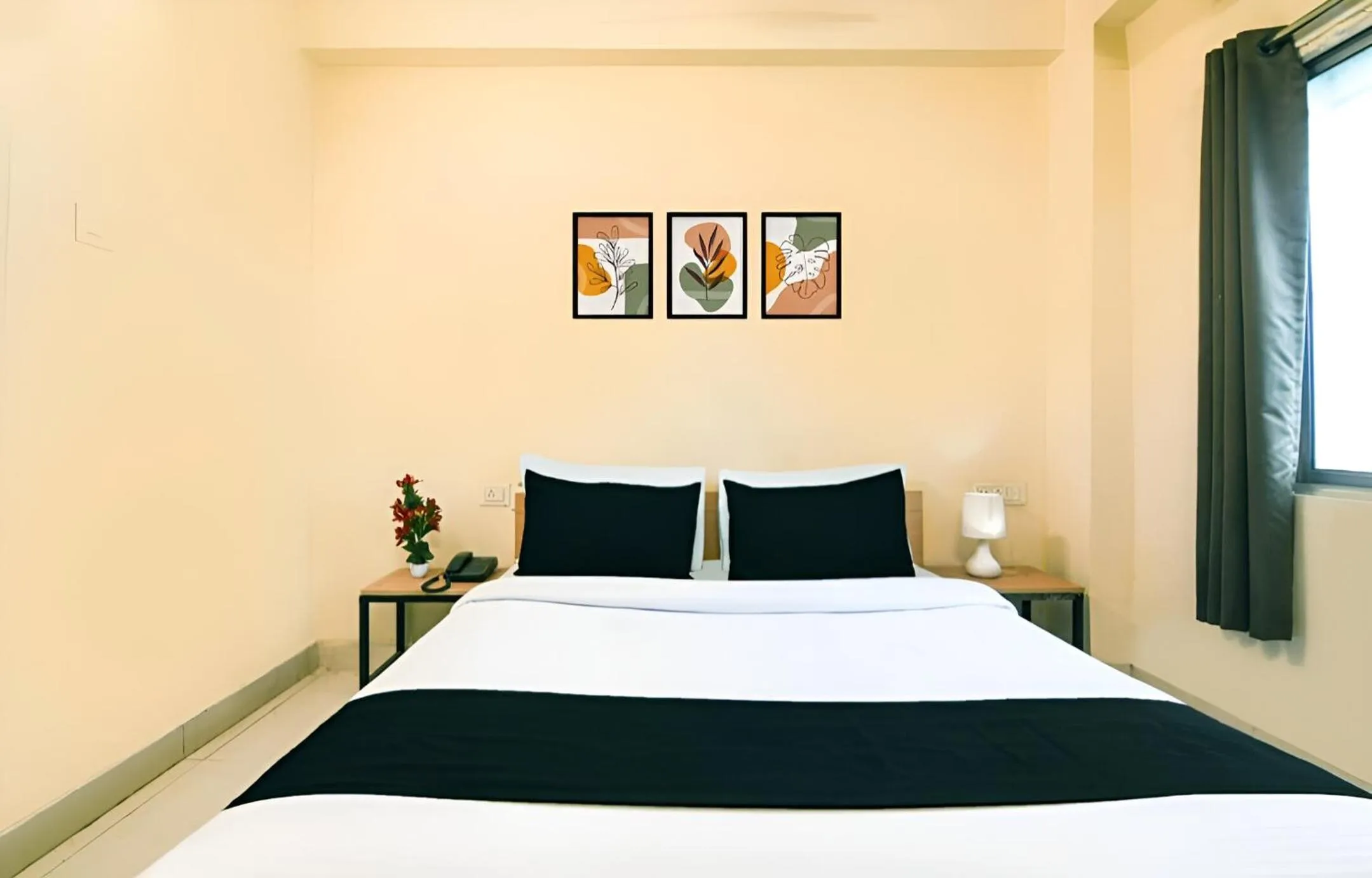 Bedroom, Bed in Super Hotel O Profulla Devi Guest House