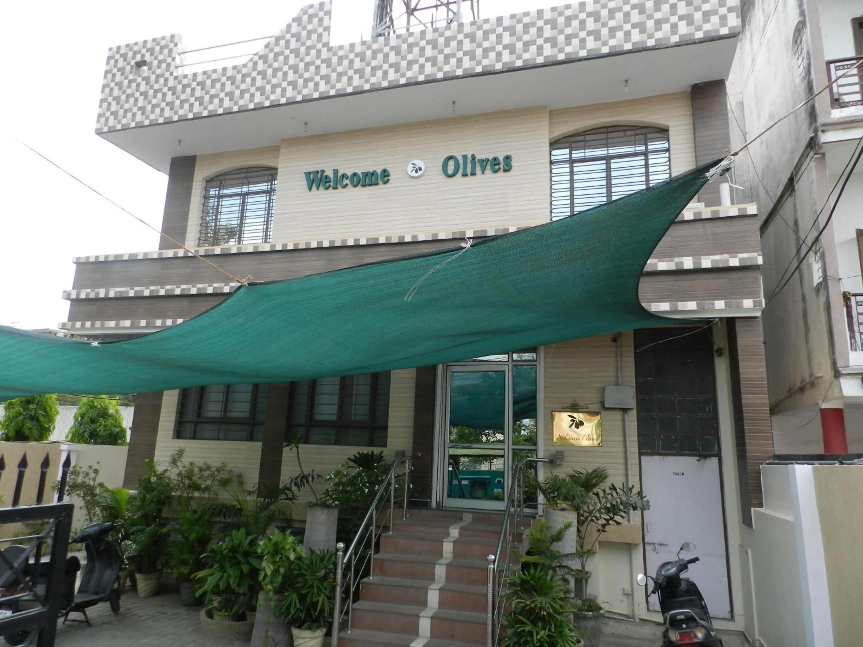Property building in Welcome Olives