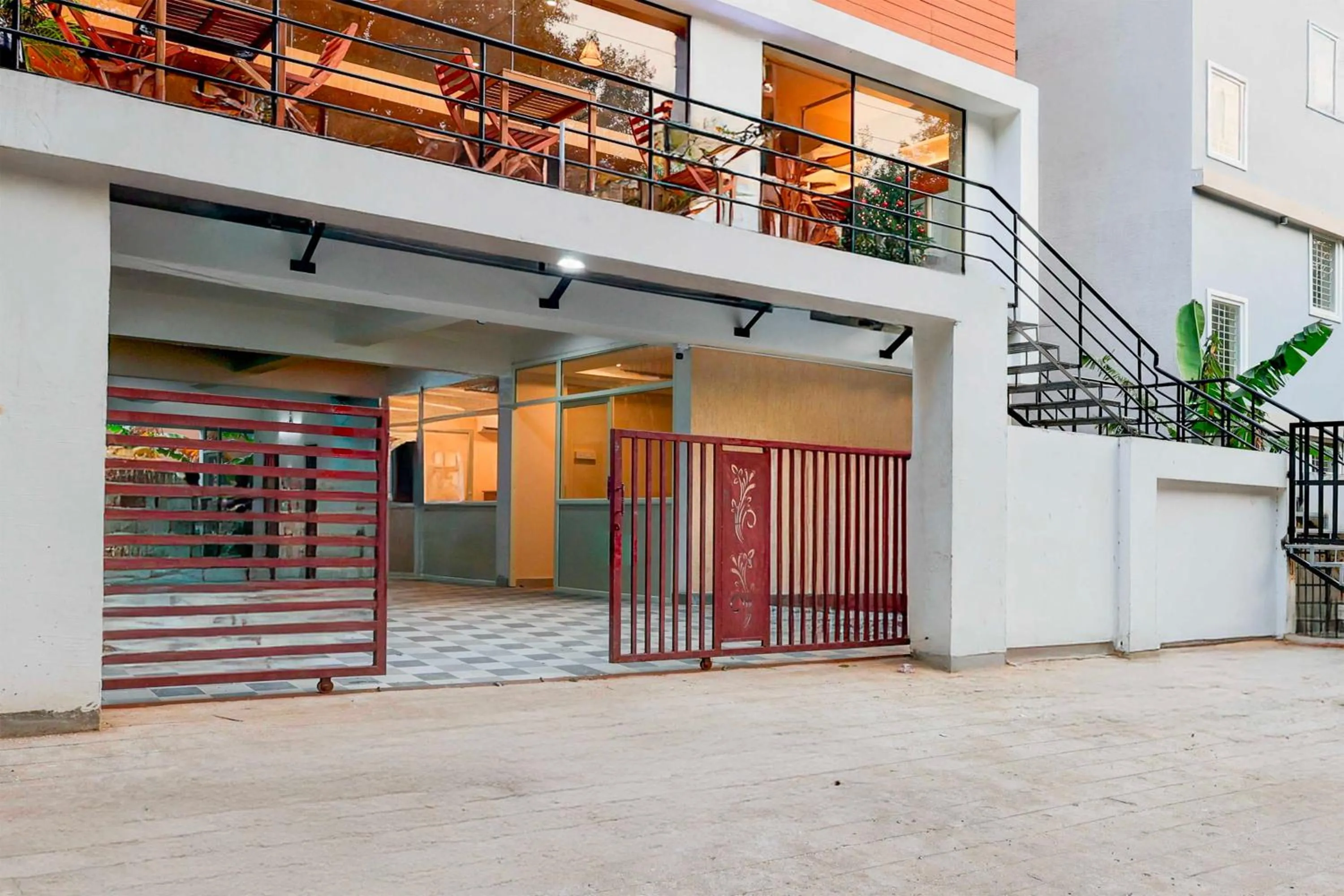 Facade/entrance in Townhouse Visakhapatnam Lumbini Park