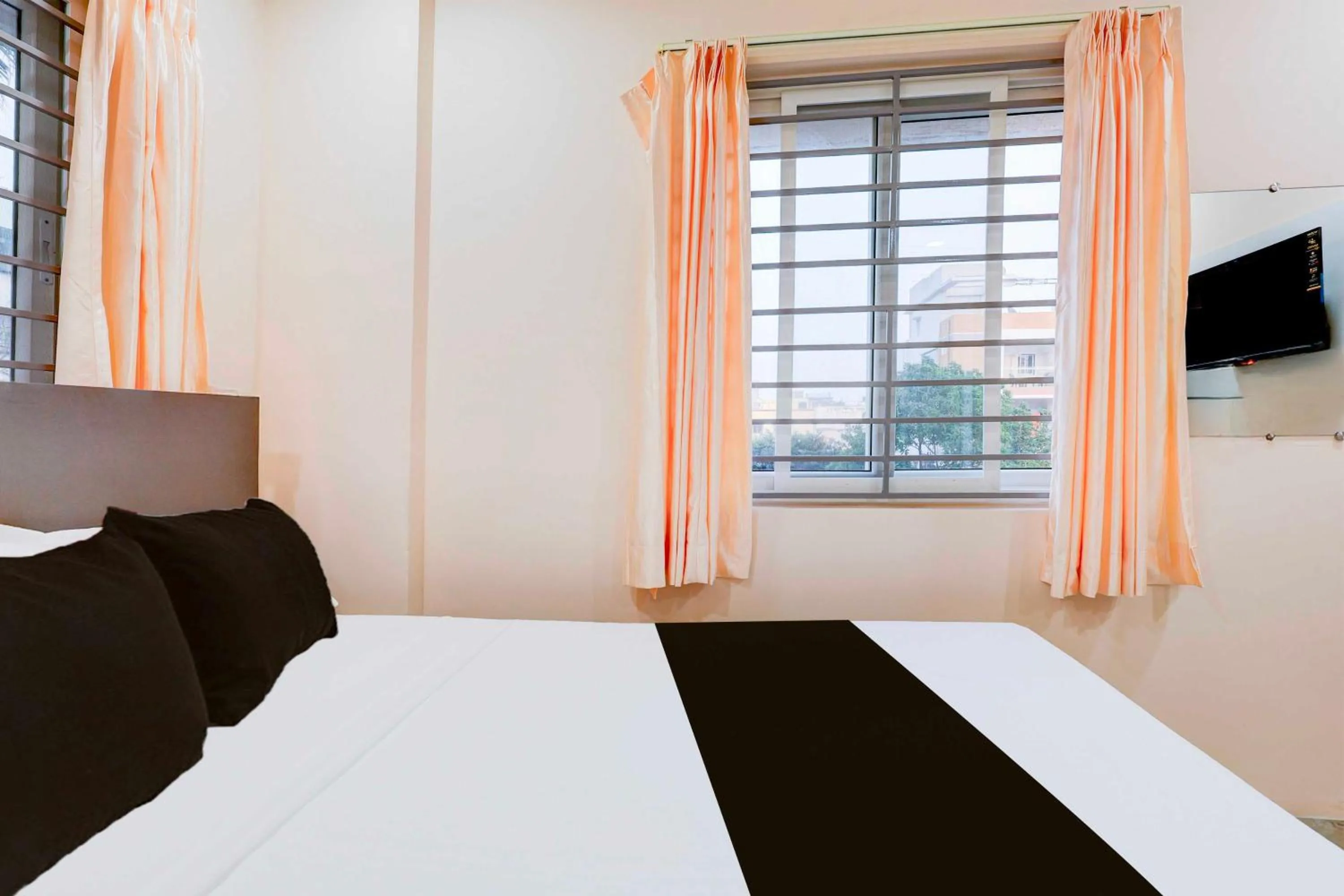 Bedroom, Bed in Townhouse Visakhapatnam Lumbini Park