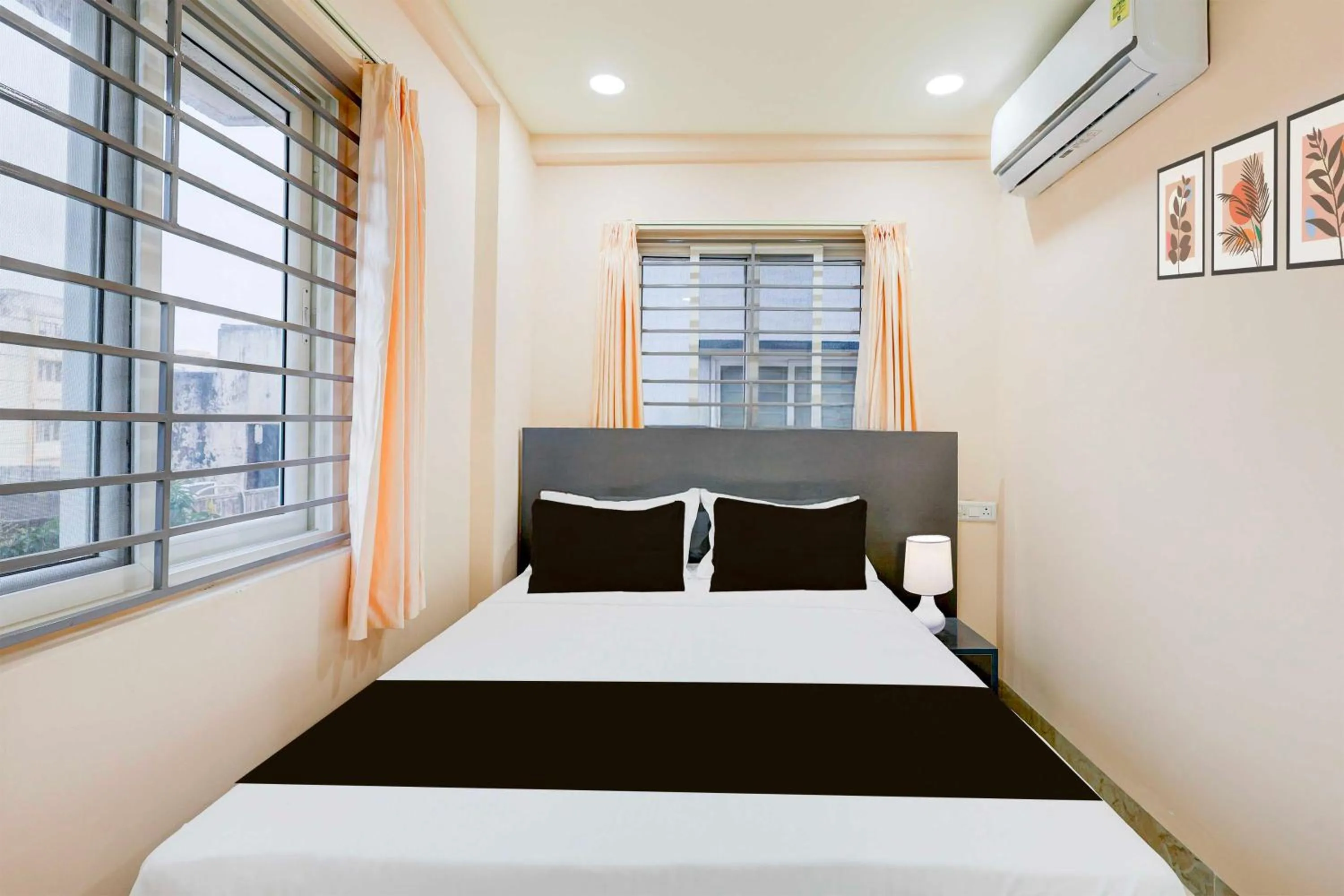 Bedroom, Bed in Townhouse Visakhapatnam Lumbini Park