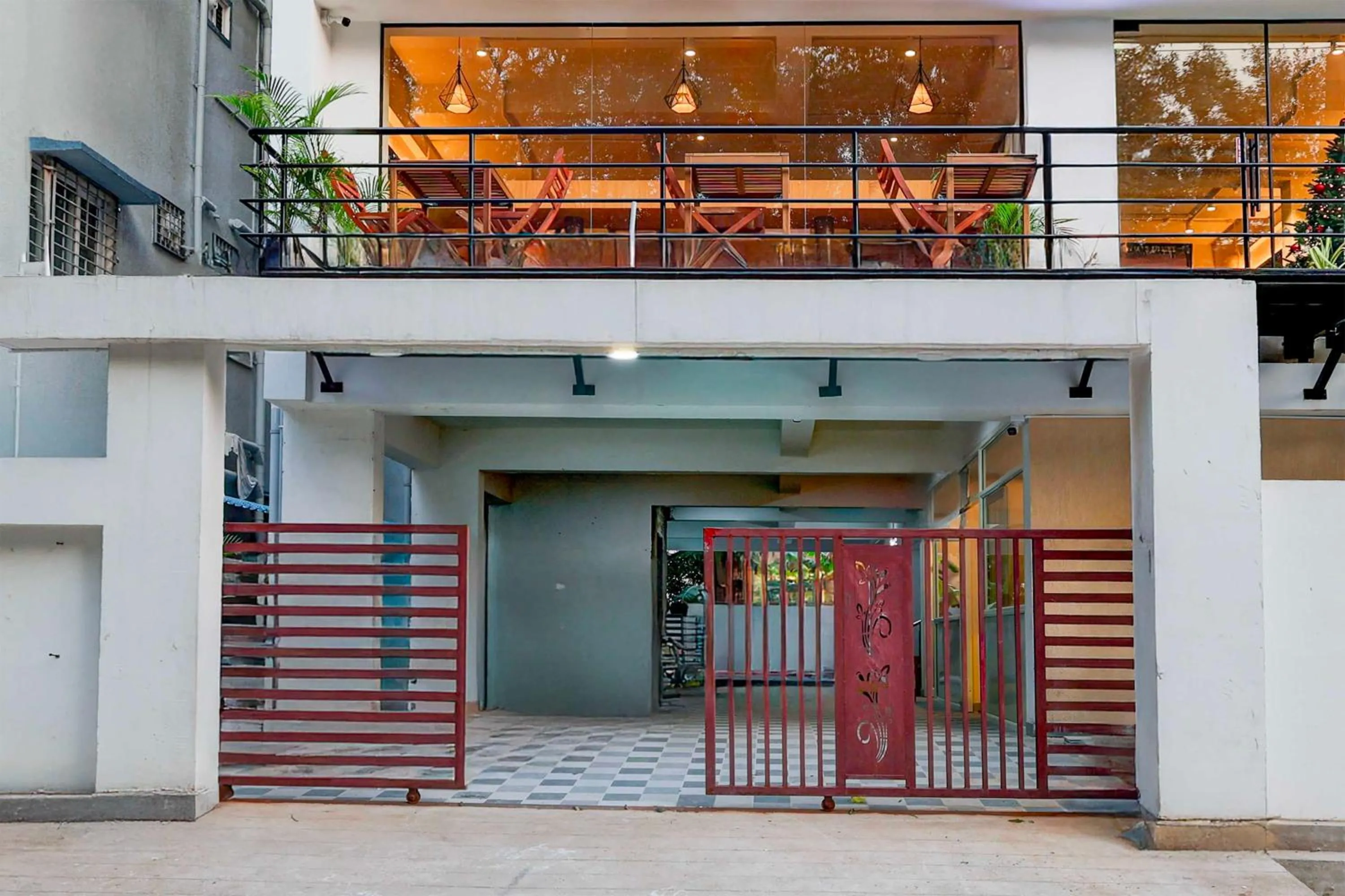 Facade/entrance in Townhouse Visakhapatnam Lumbini Park