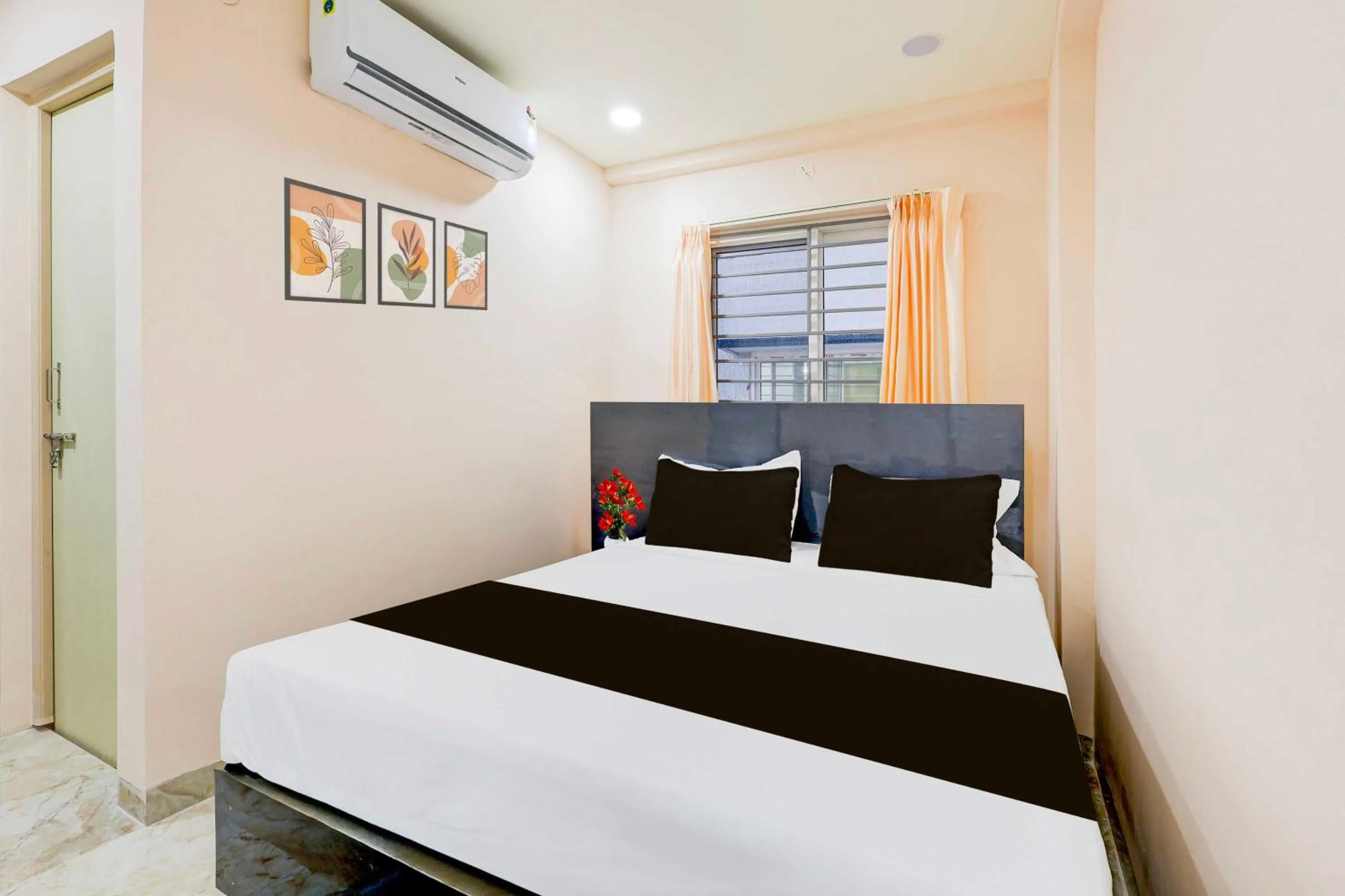 Bedroom, Bed in Townhouse Visakhapatnam Lumbini Park
