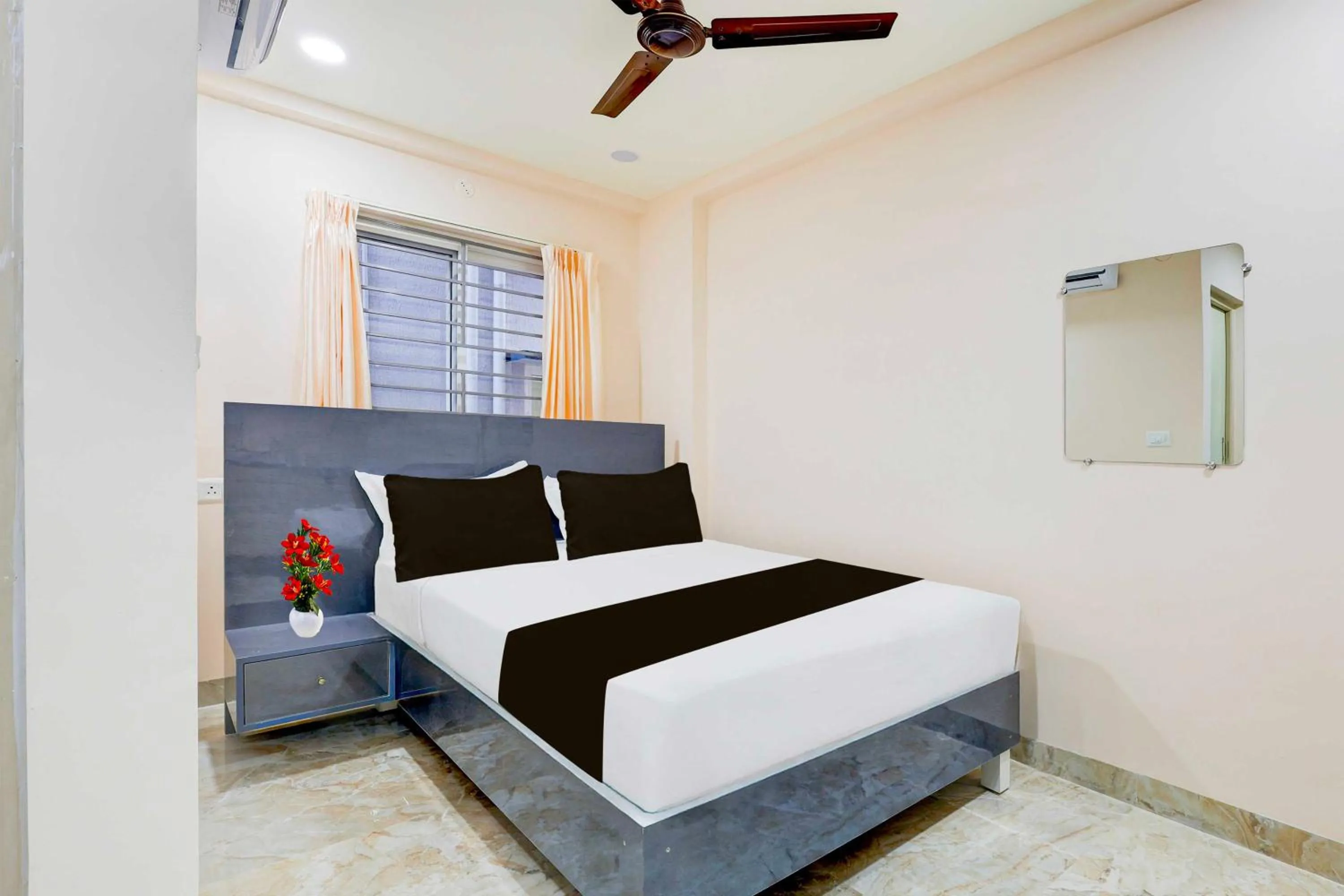 Bedroom, Bed in Townhouse Visakhapatnam Lumbini Park