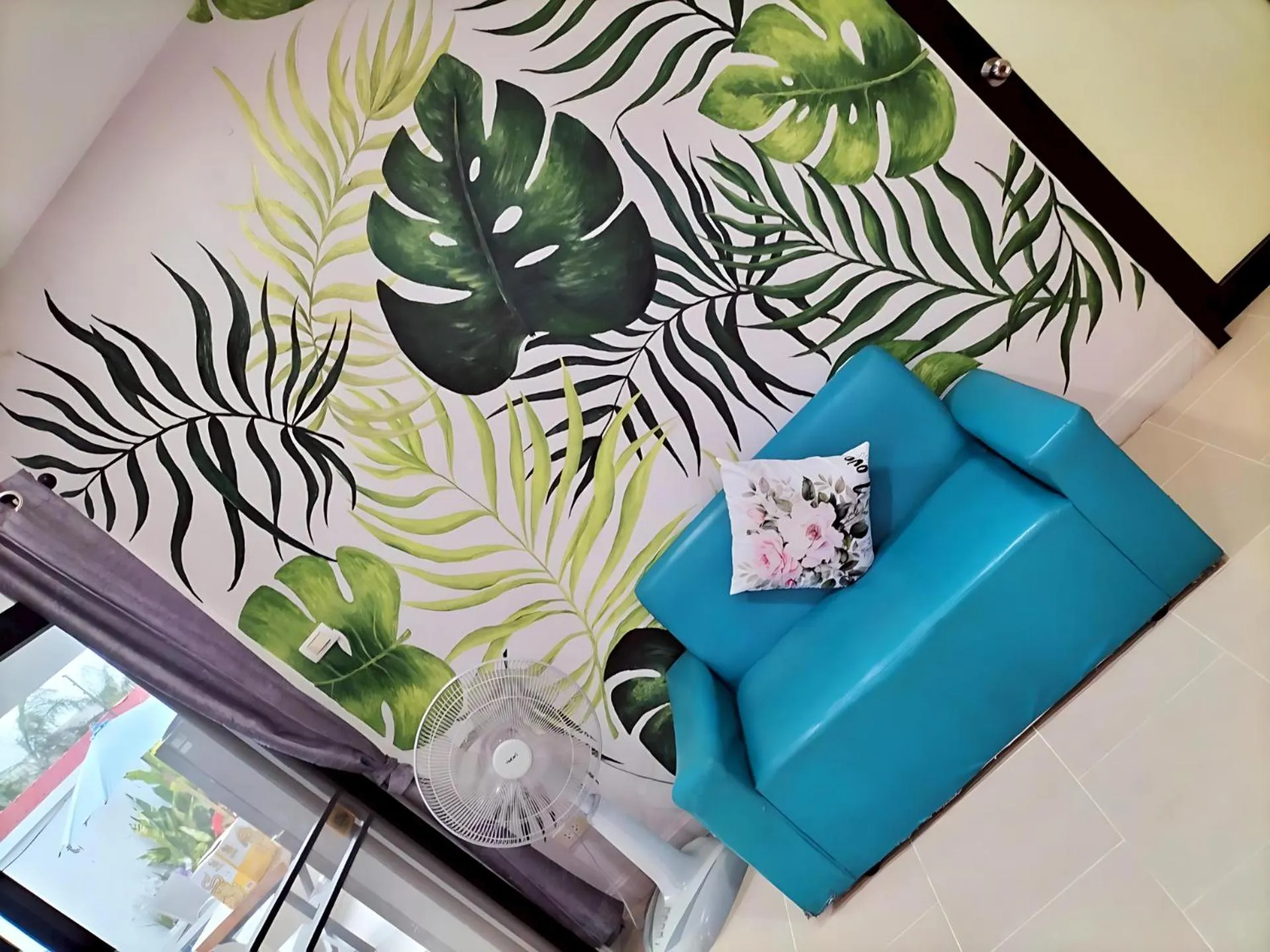 TV and multimedia in Hunter Hide Pool Villa