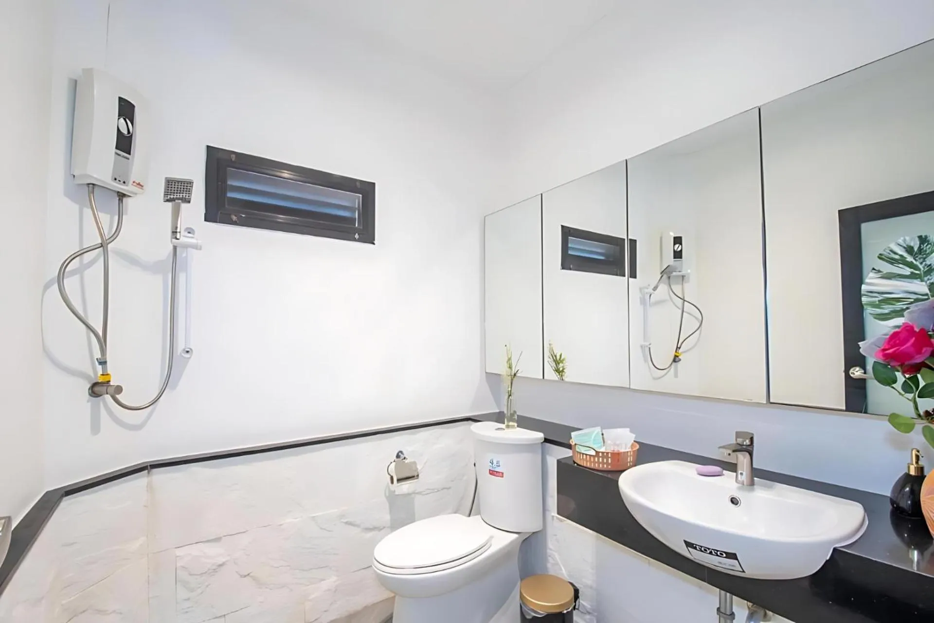 Shower in Hunter Hide Pool Villa