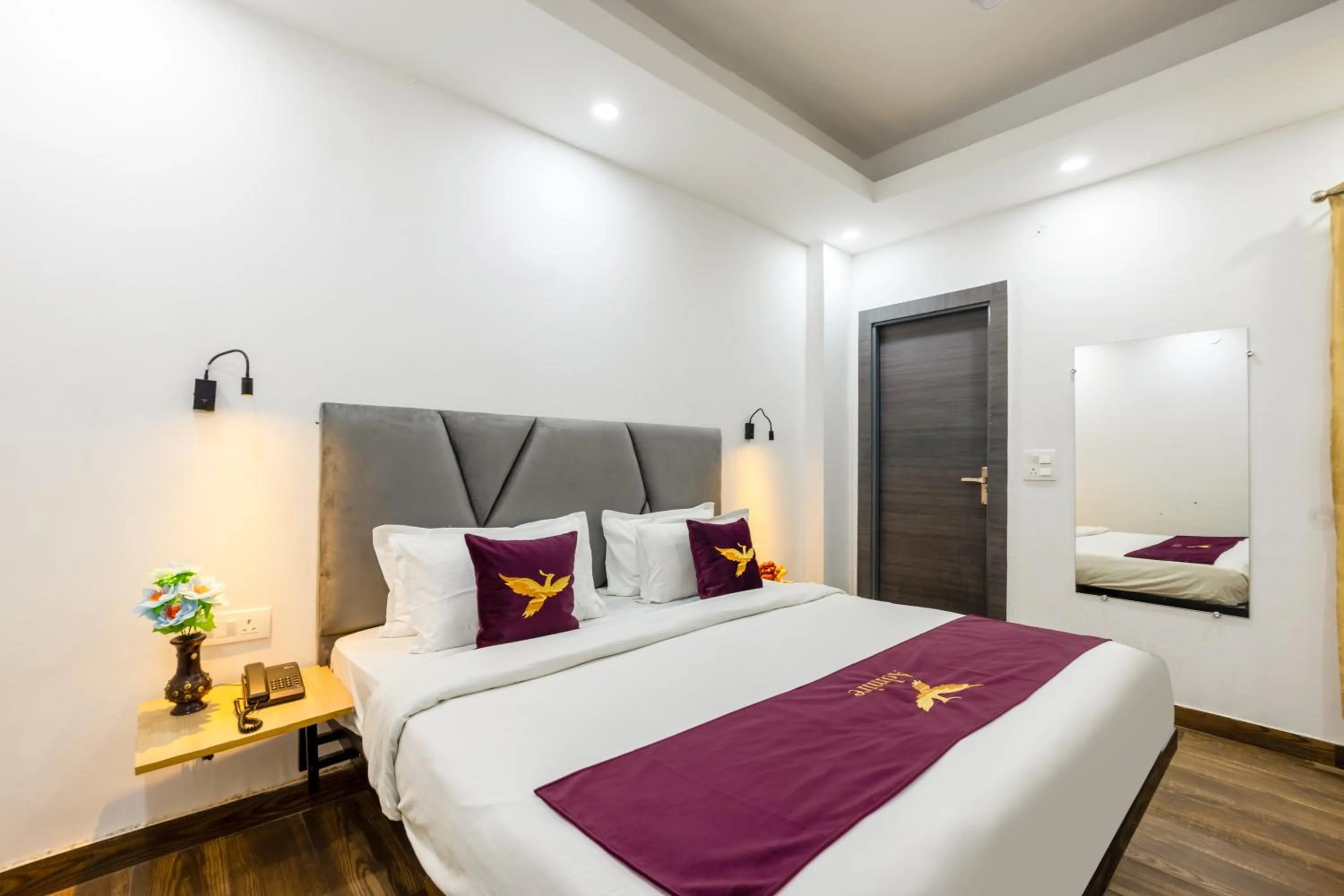 Bed in Hotel Admire Inn Sec - 104 By ASPL