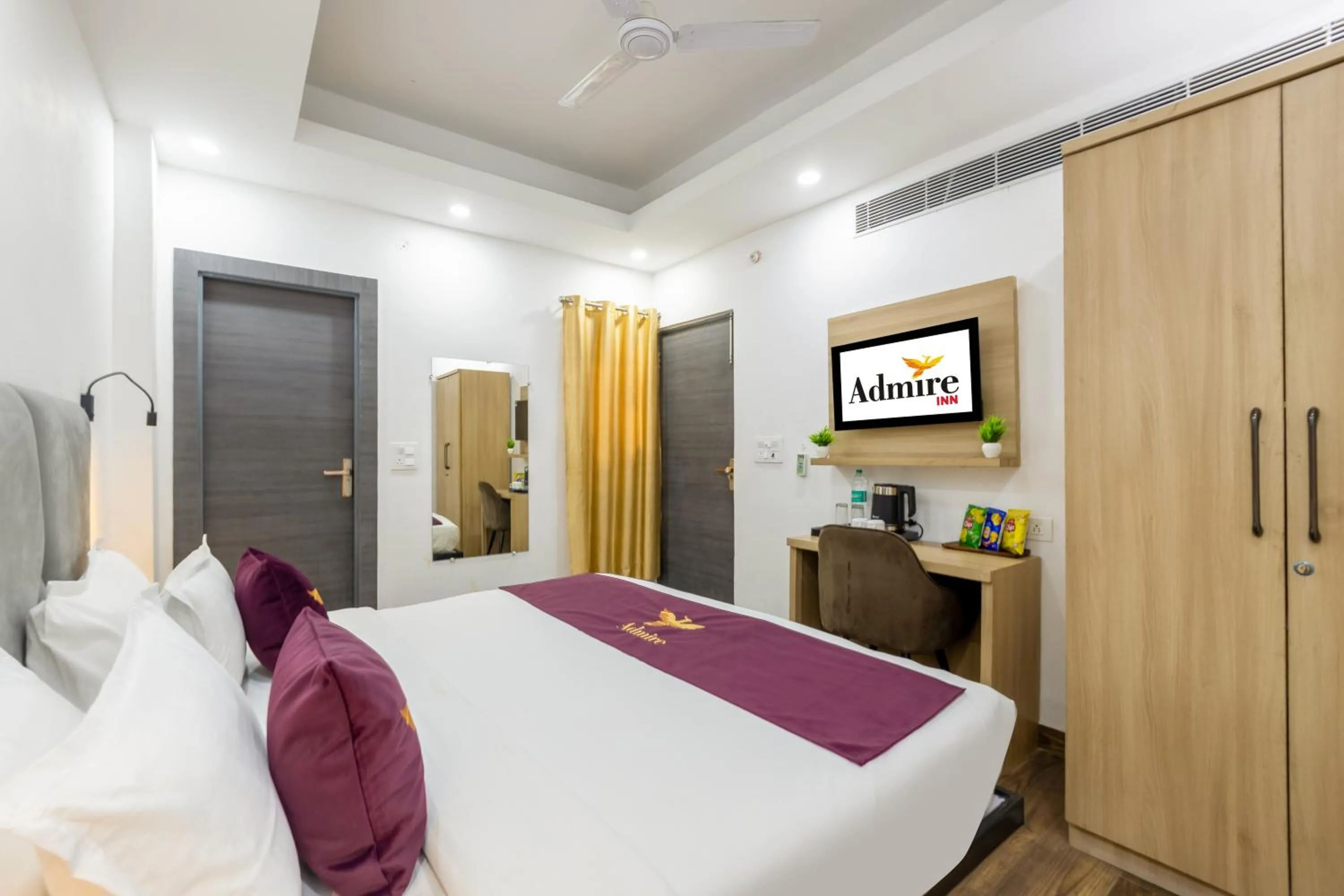 Bed in Hotel Admire Inn Sec - 104 By ASPL