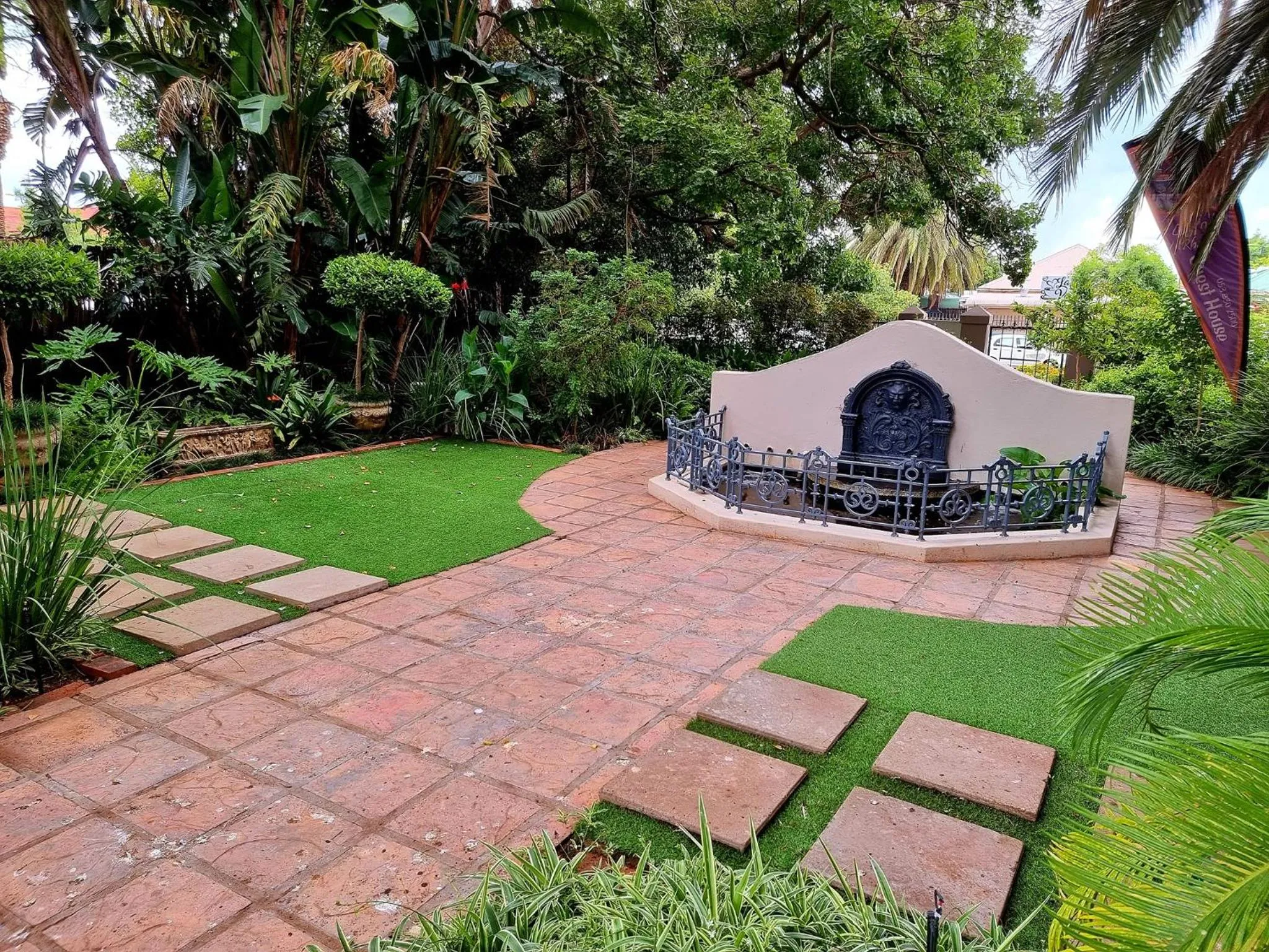 Garden view in Cecil John Rhodes Guest house
