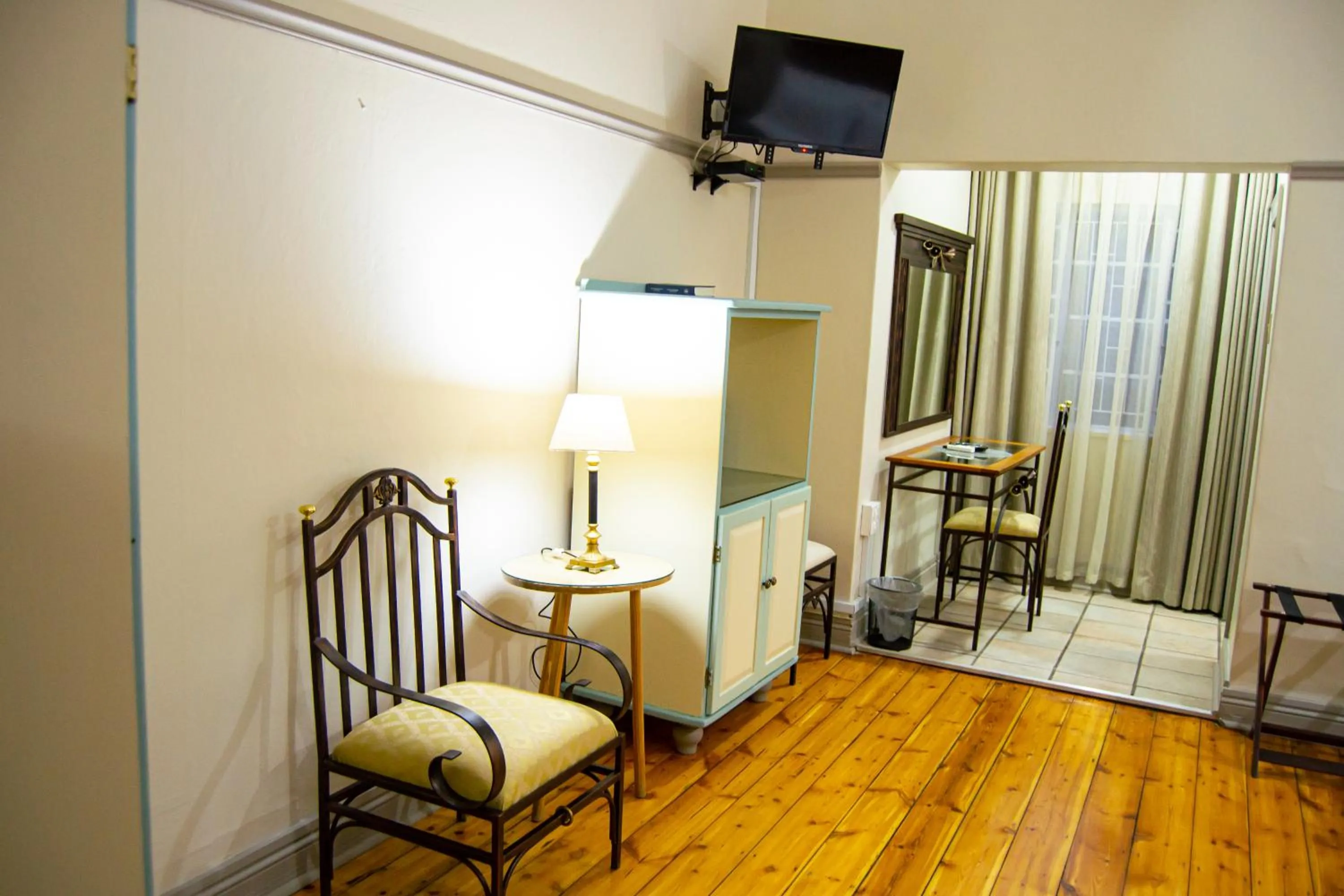 Bedroom, Bed in Cecil John Rhodes Guest house