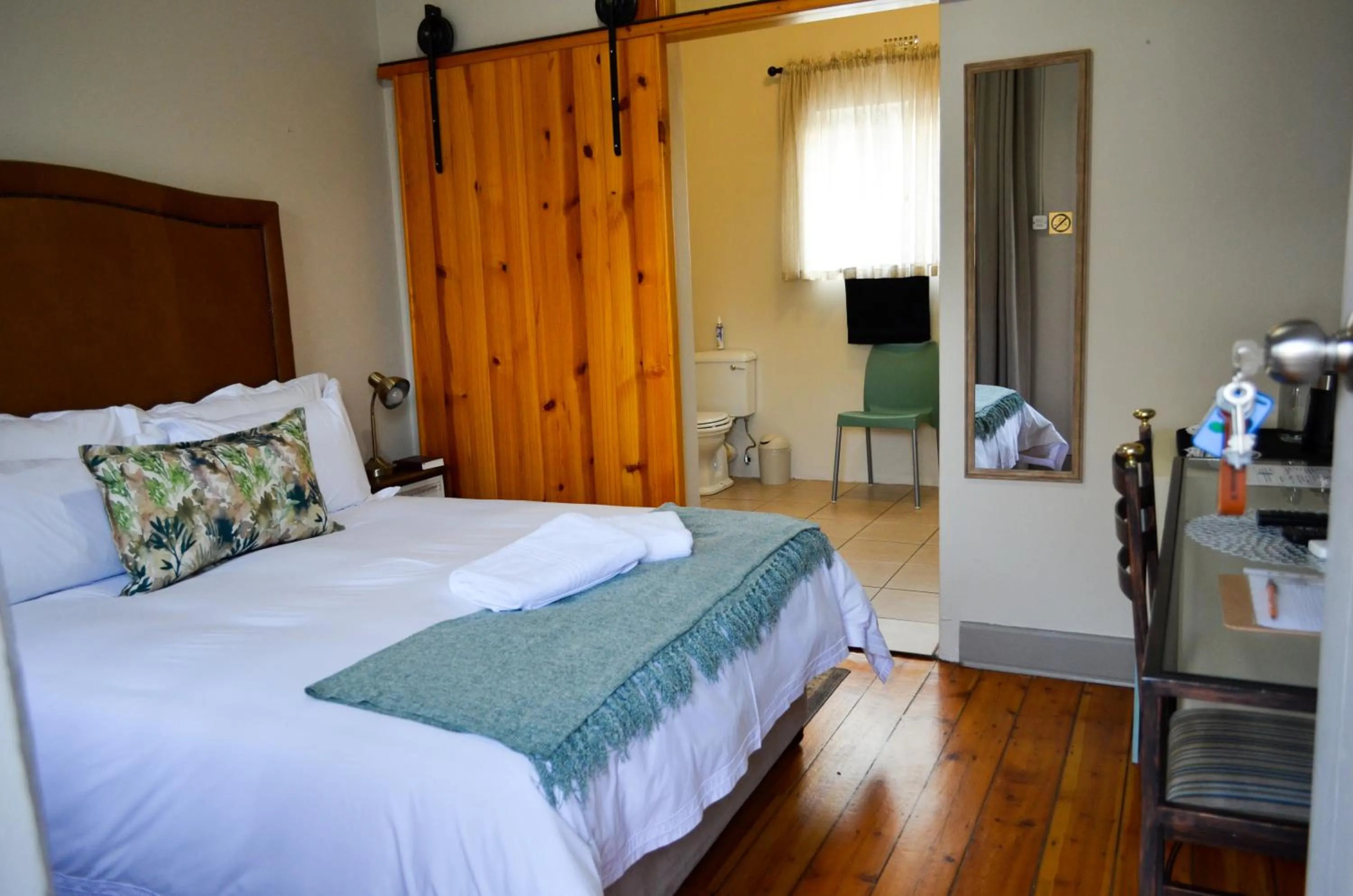 Bedroom, Bed in Cecil John Rhodes Guest house