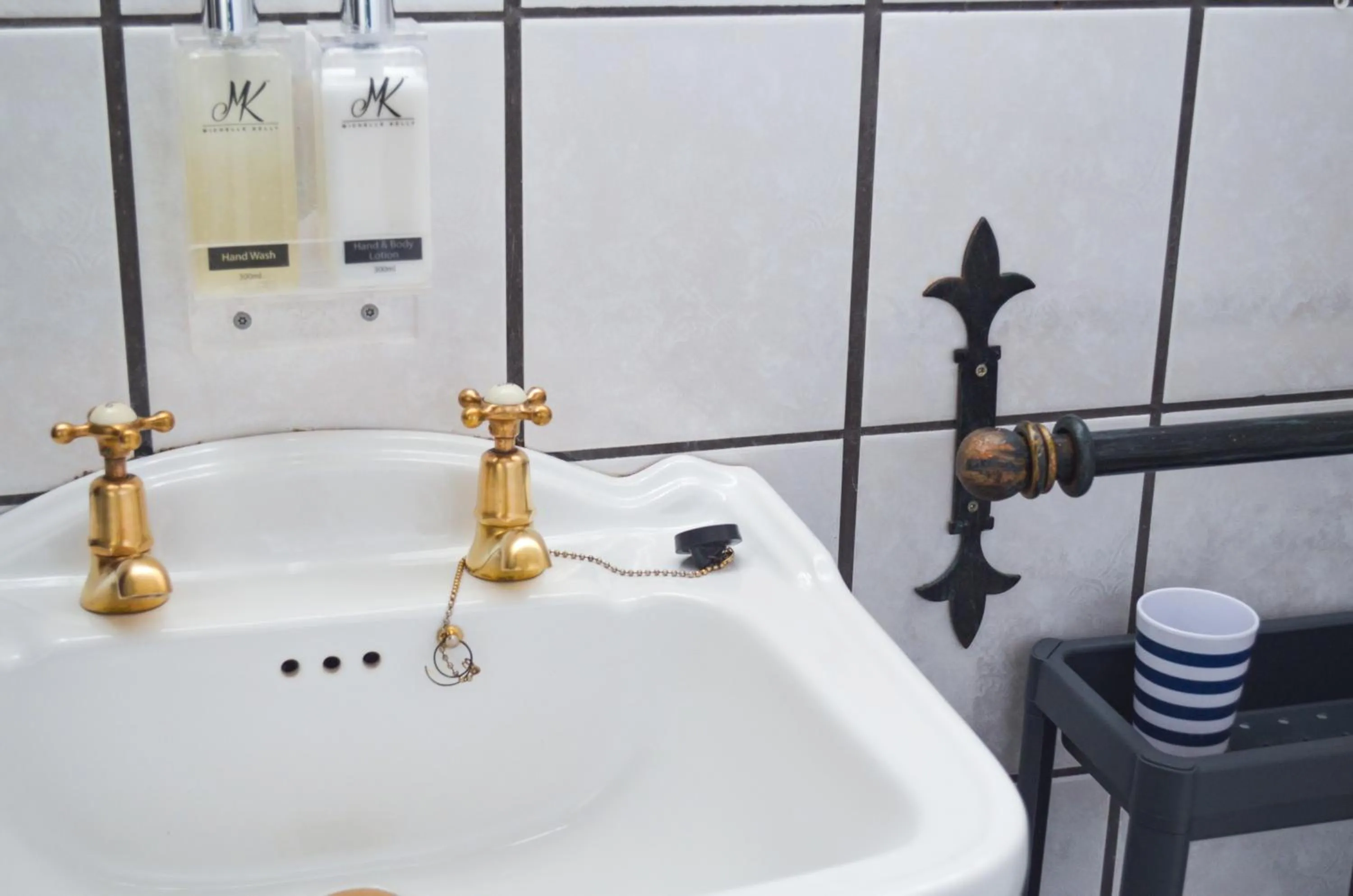 Bathroom in Cecil John Rhodes Guest house