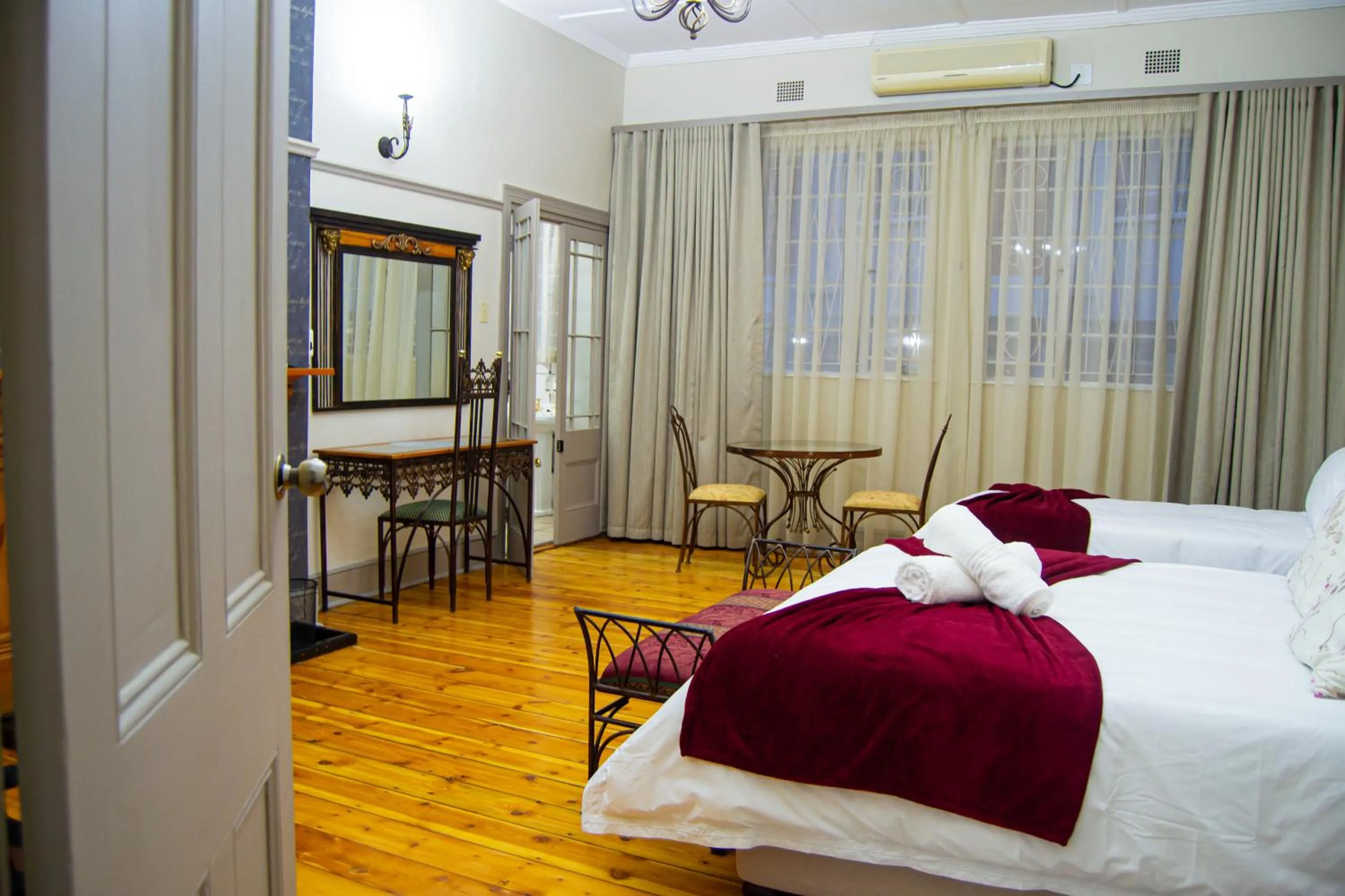 Bedroom, Bed in Cecil John Rhodes Guest house