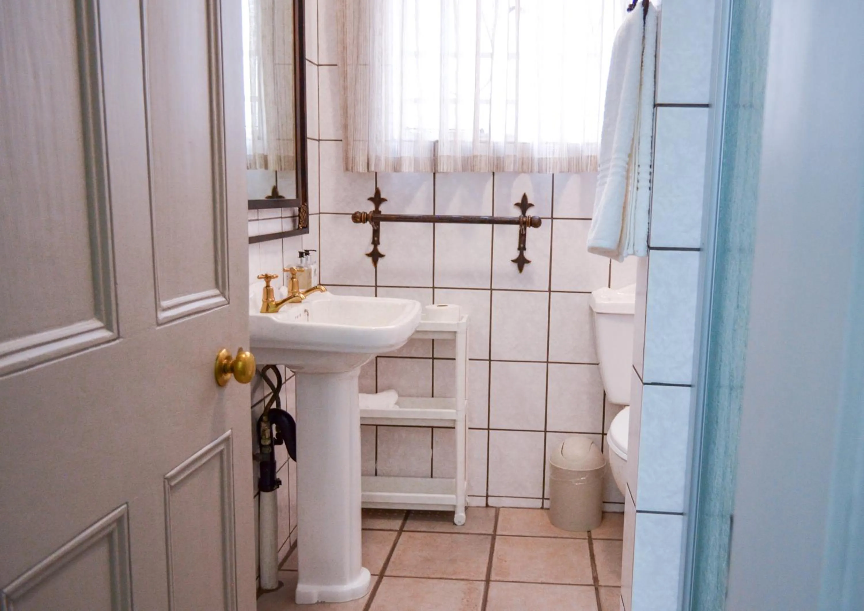 Bathroom in Cecil John Rhodes Guest house