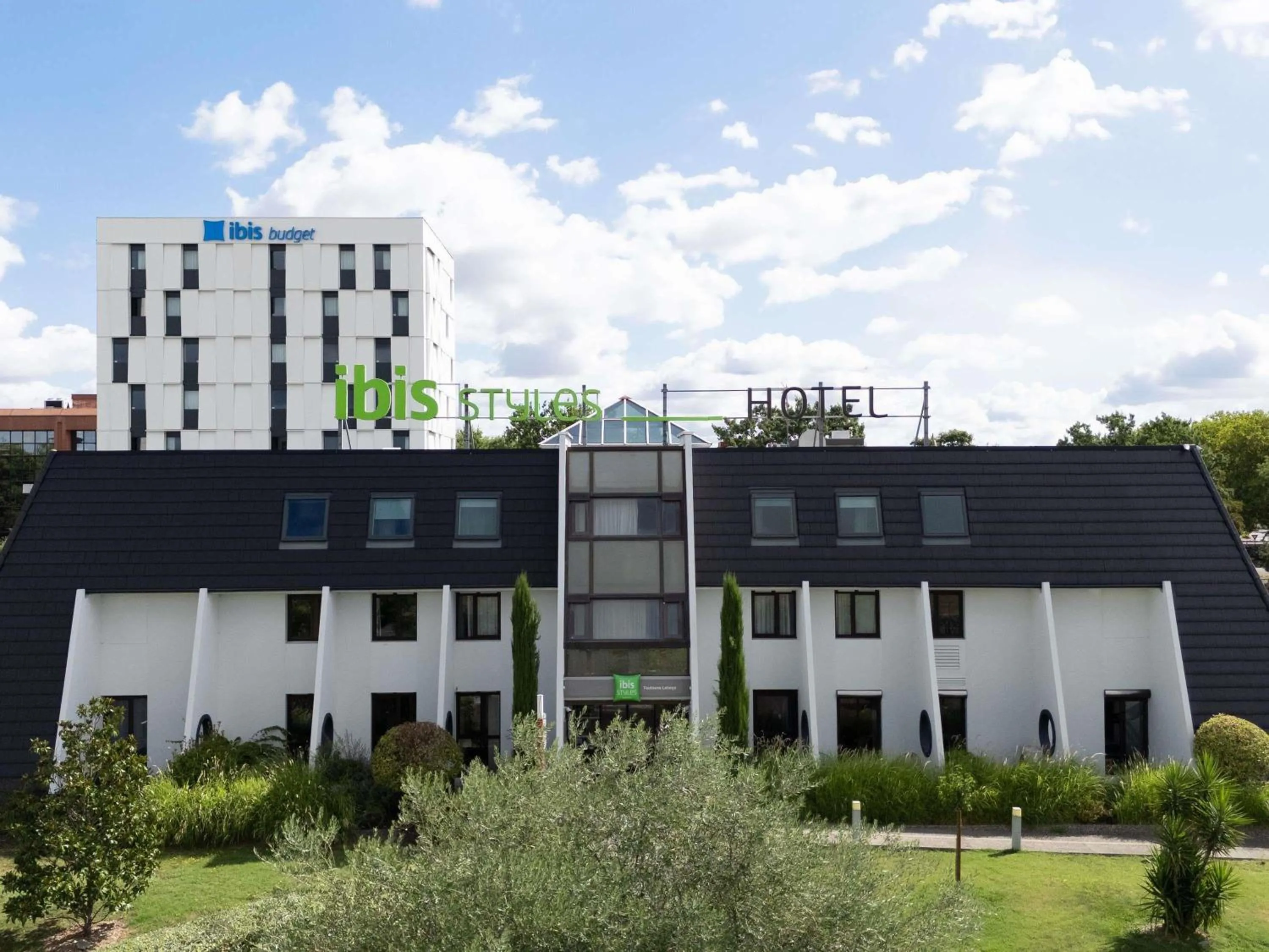 Property building in Ibis Styles Toulouse Labège
