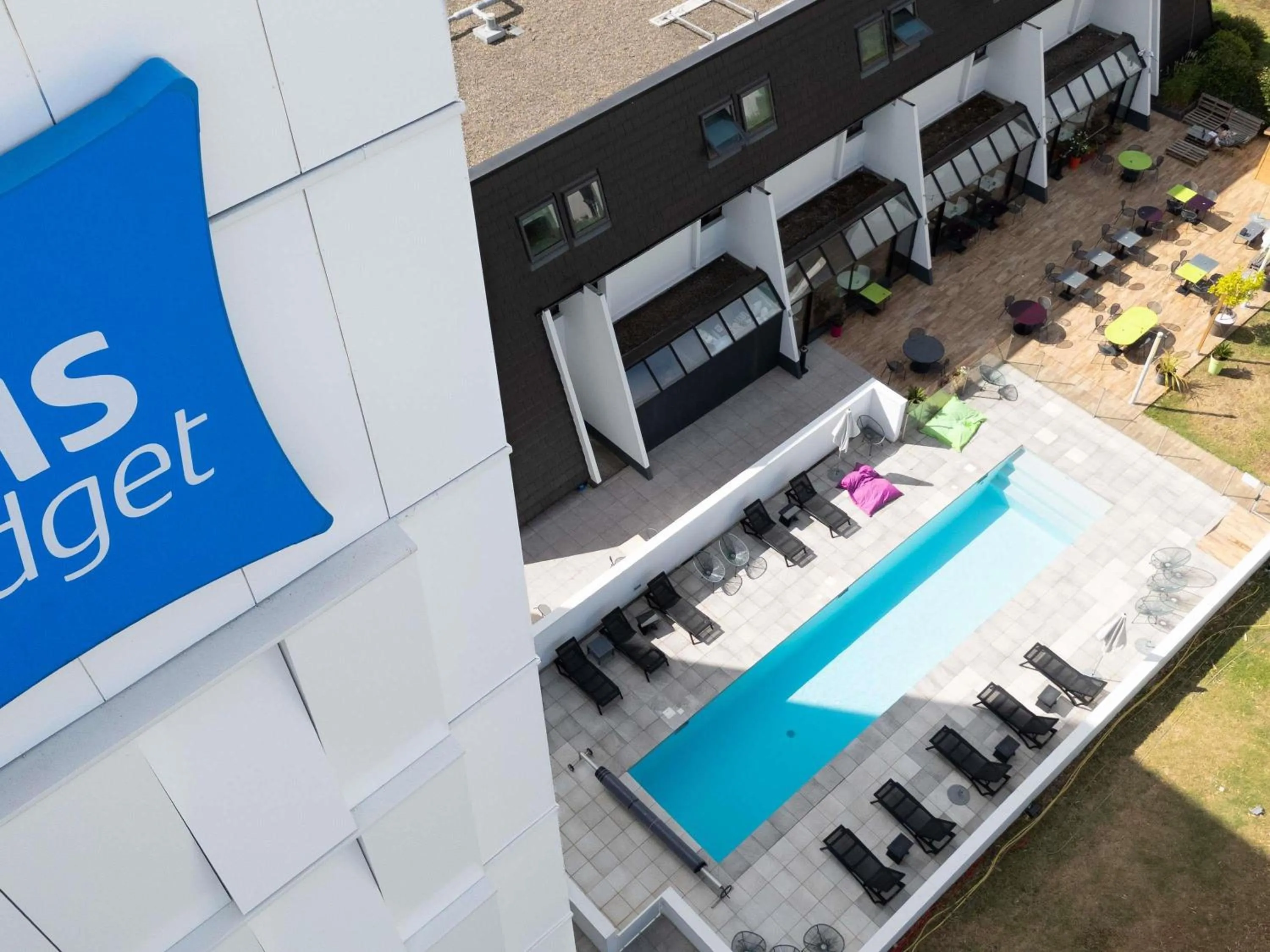 Property building in Ibis Styles Toulouse Labège