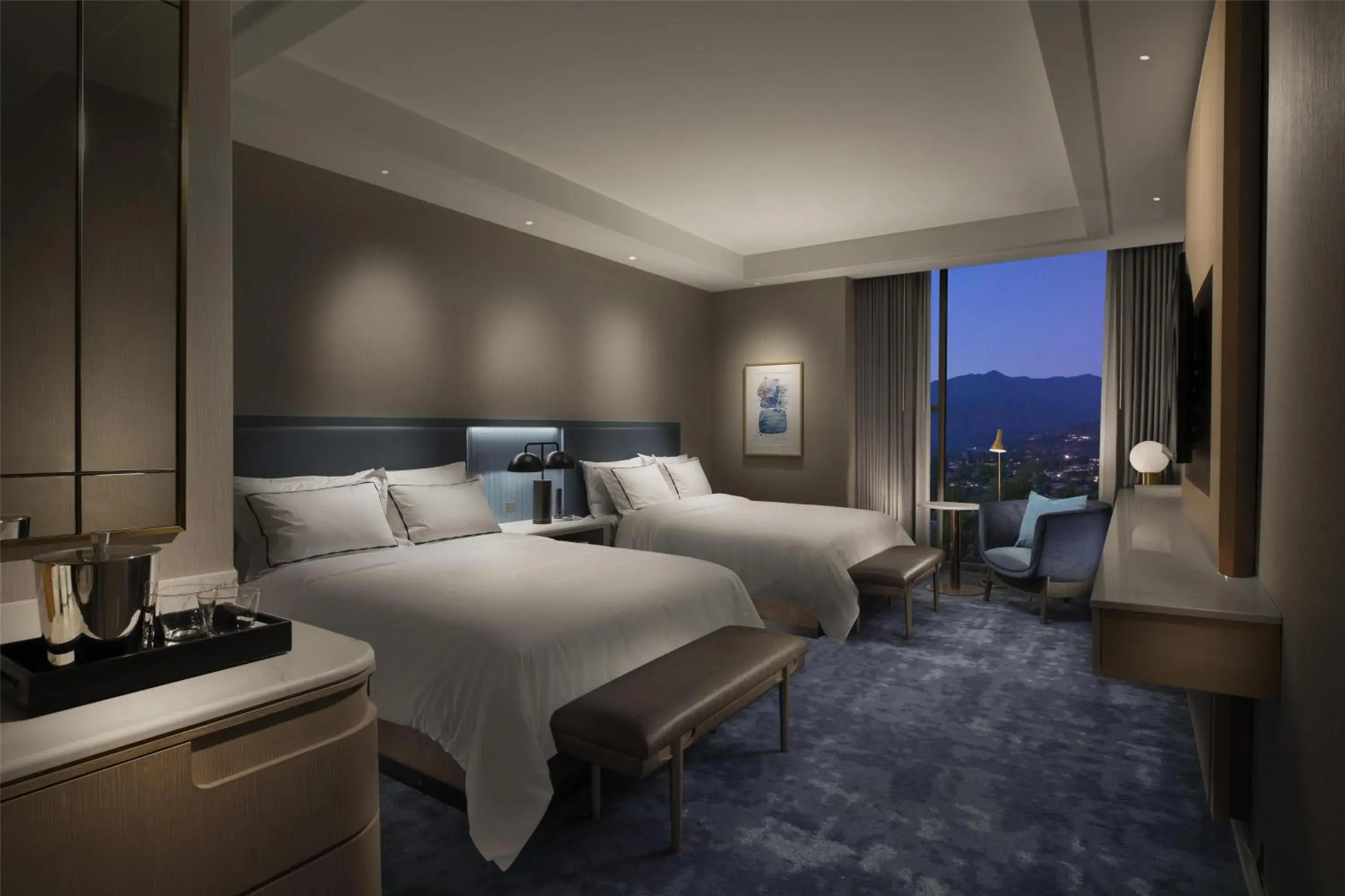 Queen Room with Two Queen Beds - Hearing Access in Hilton Arcadia Los Angeles Queen Room with Two Queen Beds - Hearing Access in Hilton Arcadia Los Angeles