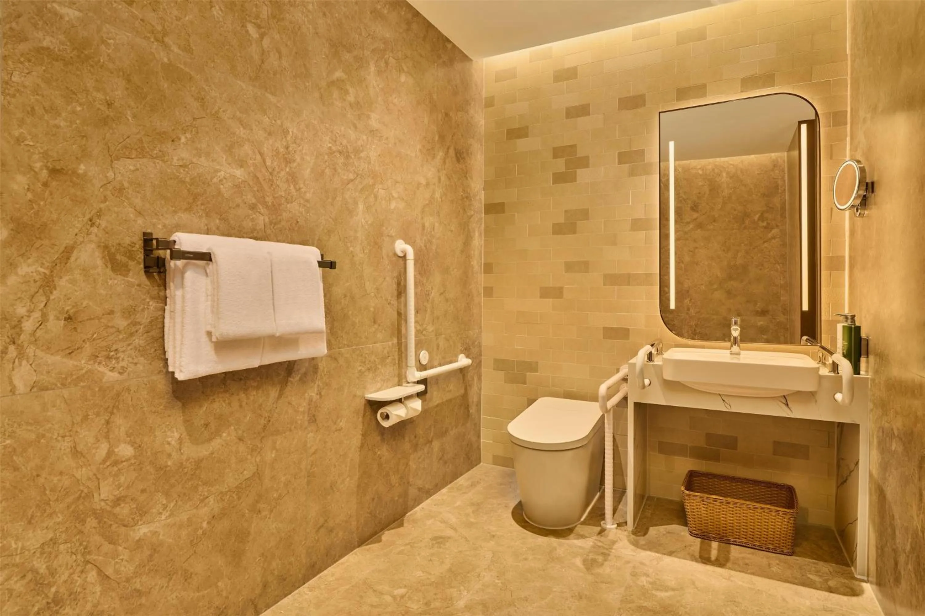 Toilet in Hilton Garden Inn Zhongshan South