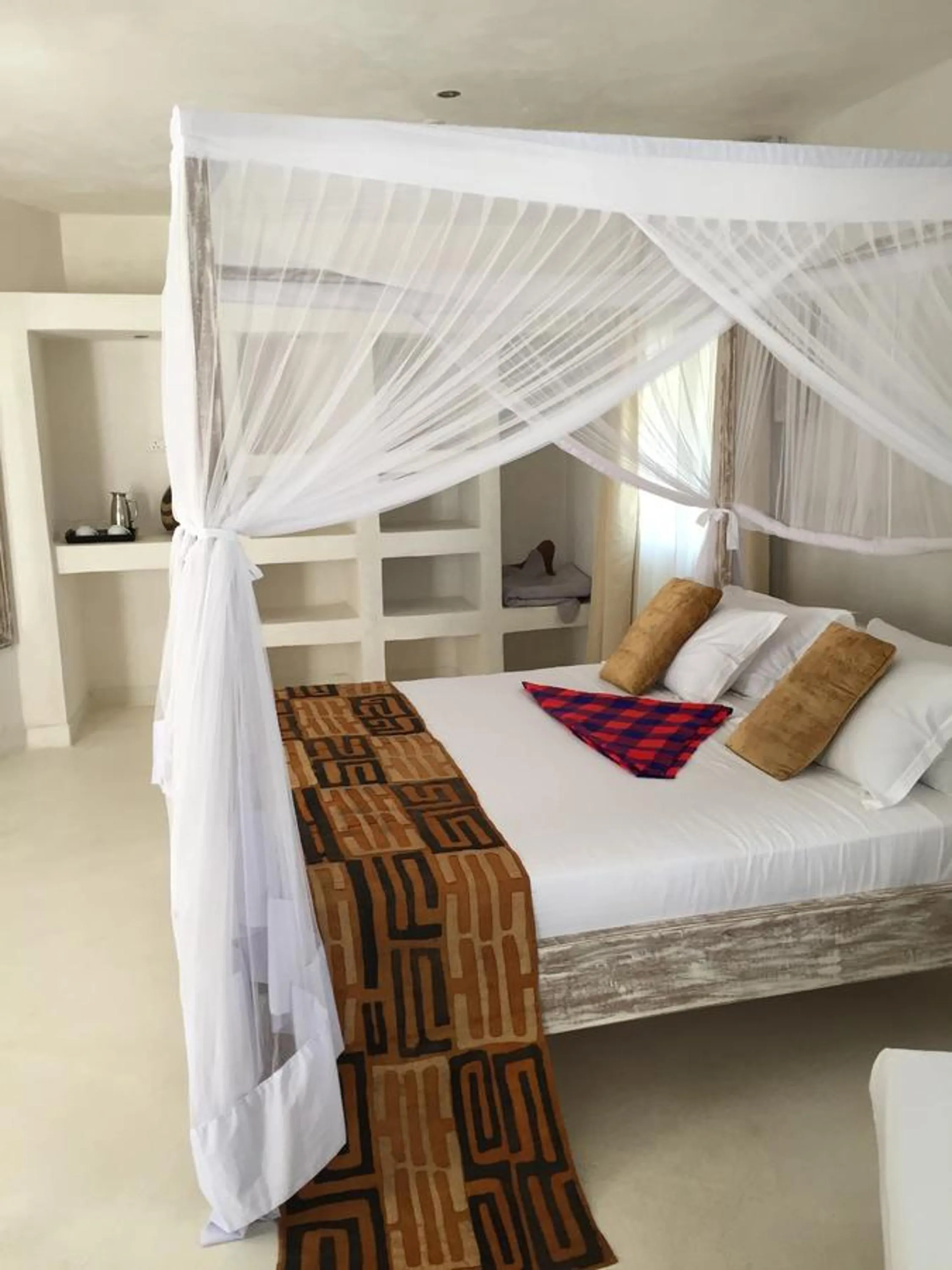 Photo of the whole room, Bed in The Villa Luxury Suites Hotel