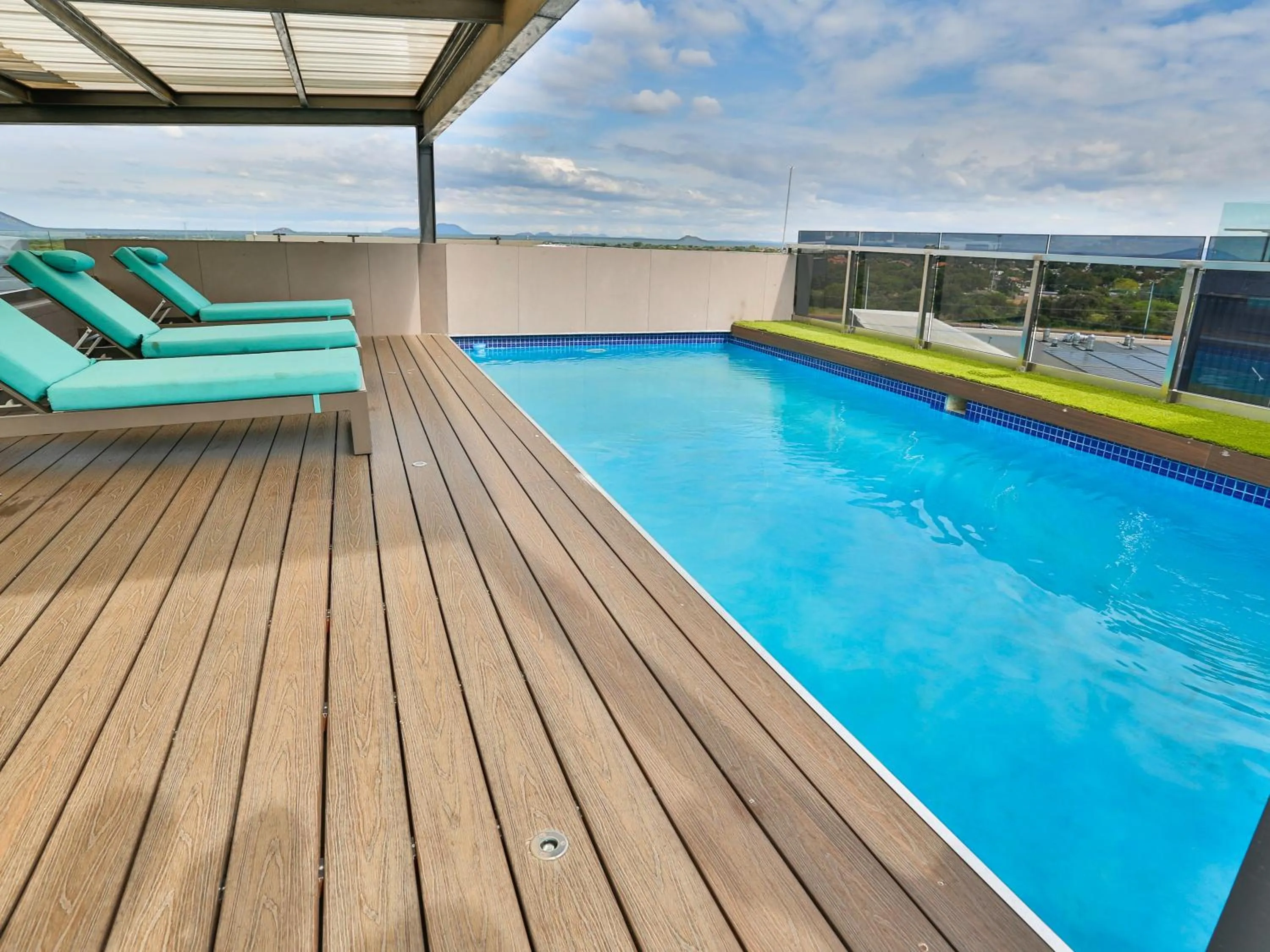 38 on Boulders Hotel