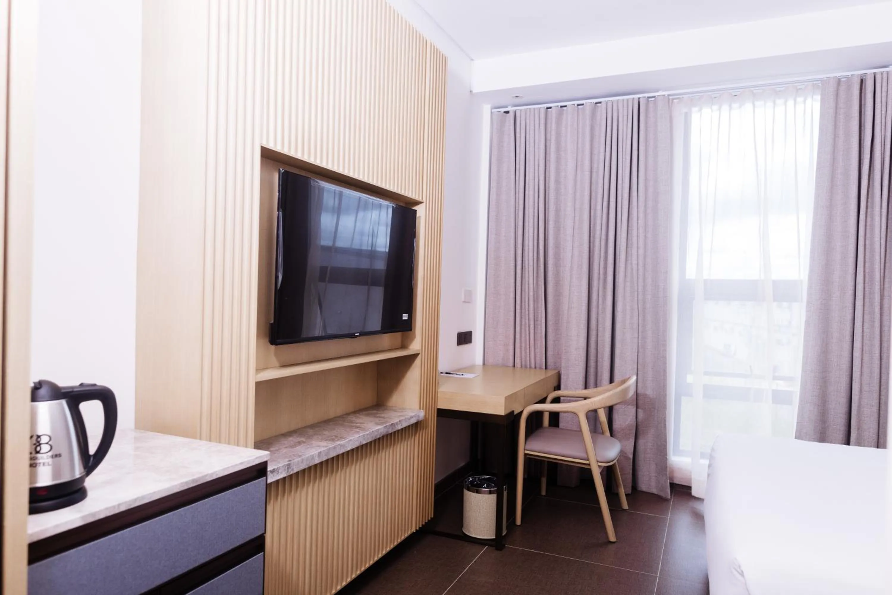 Bed in 38 on Boulders Hotel