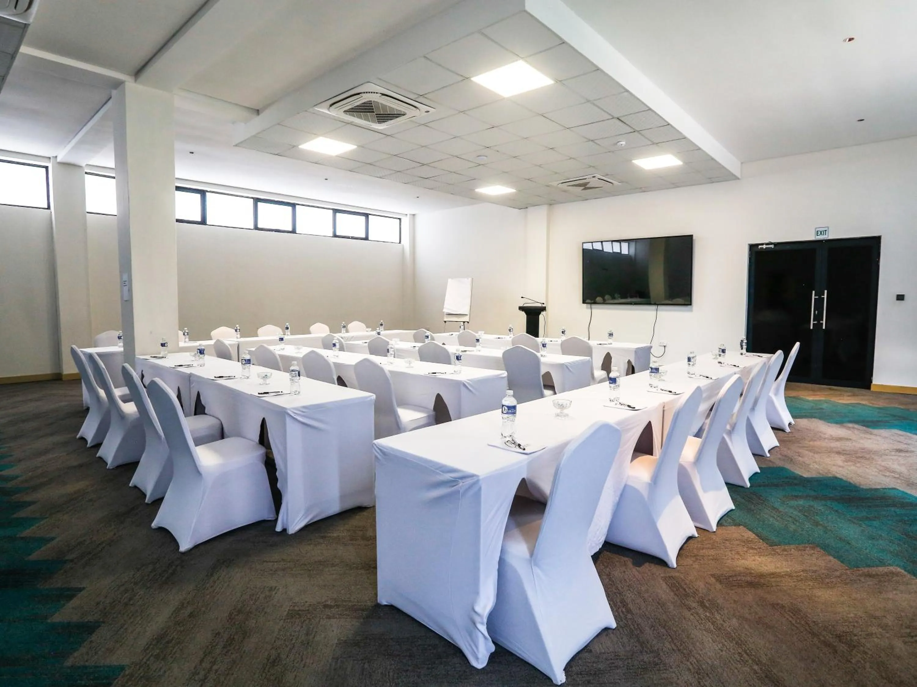 38 on Boulders Hotel