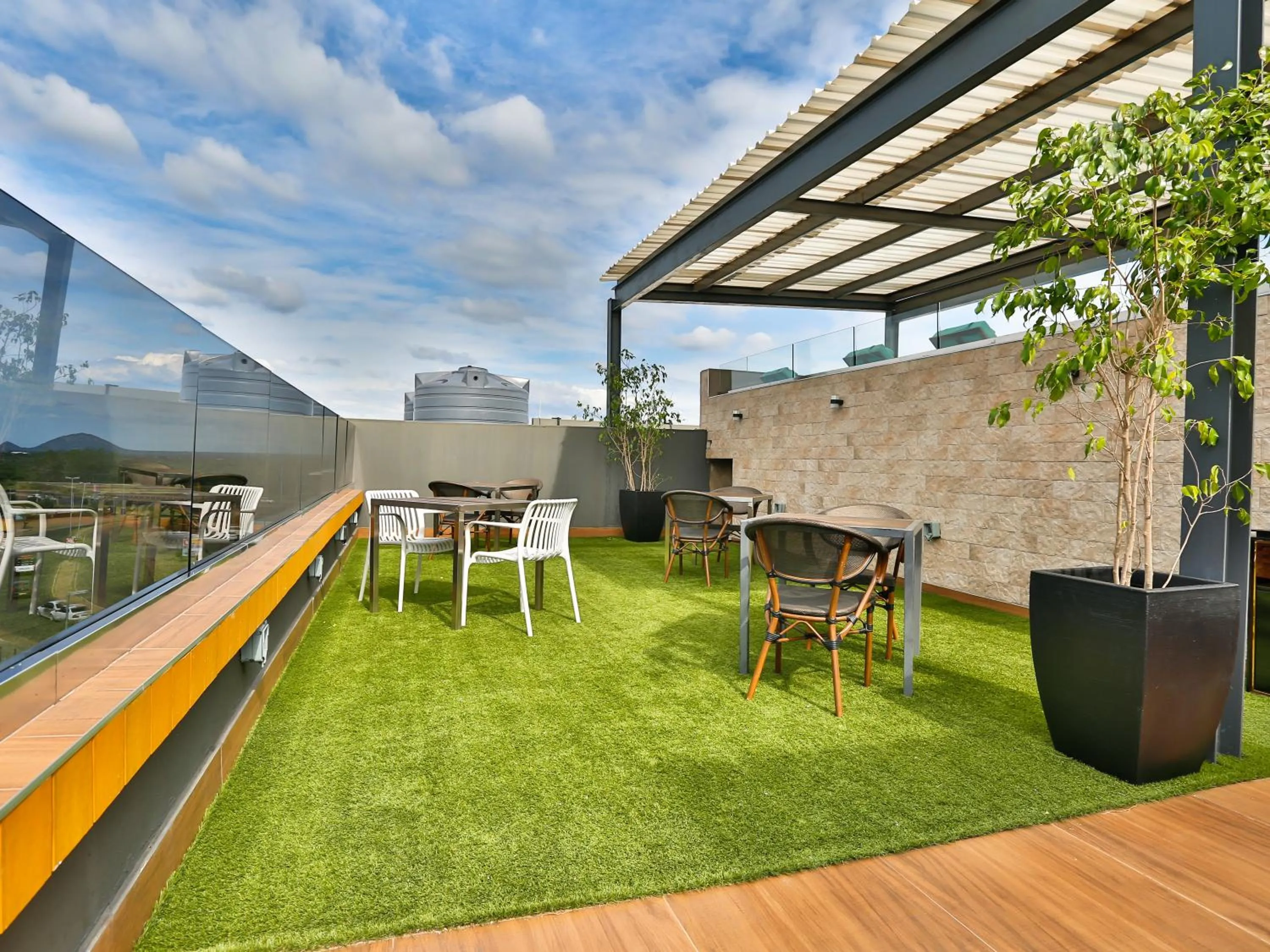 38 on Boulders Hotel