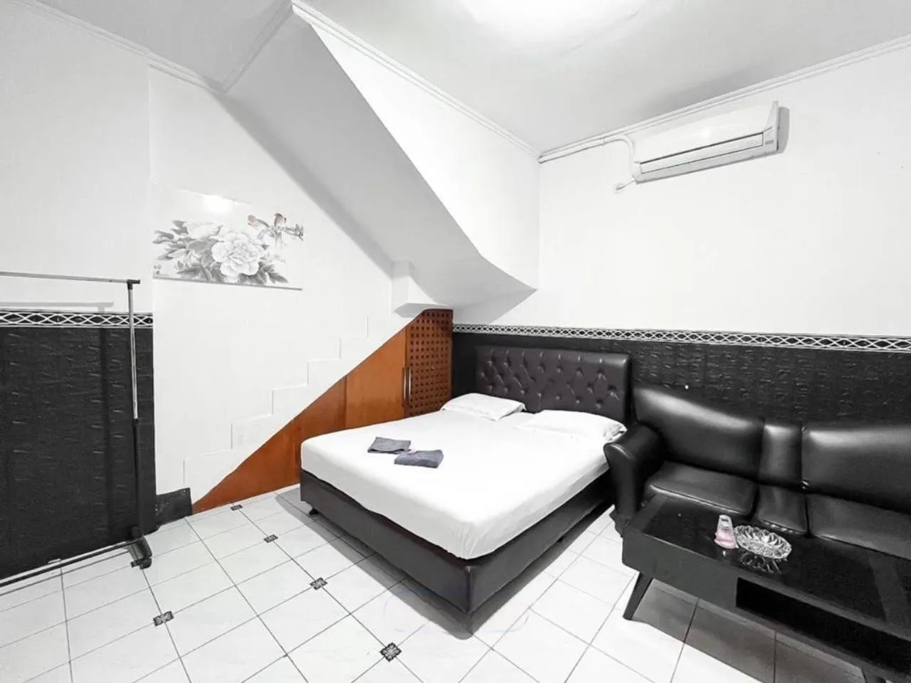 Bed in Modom Residence