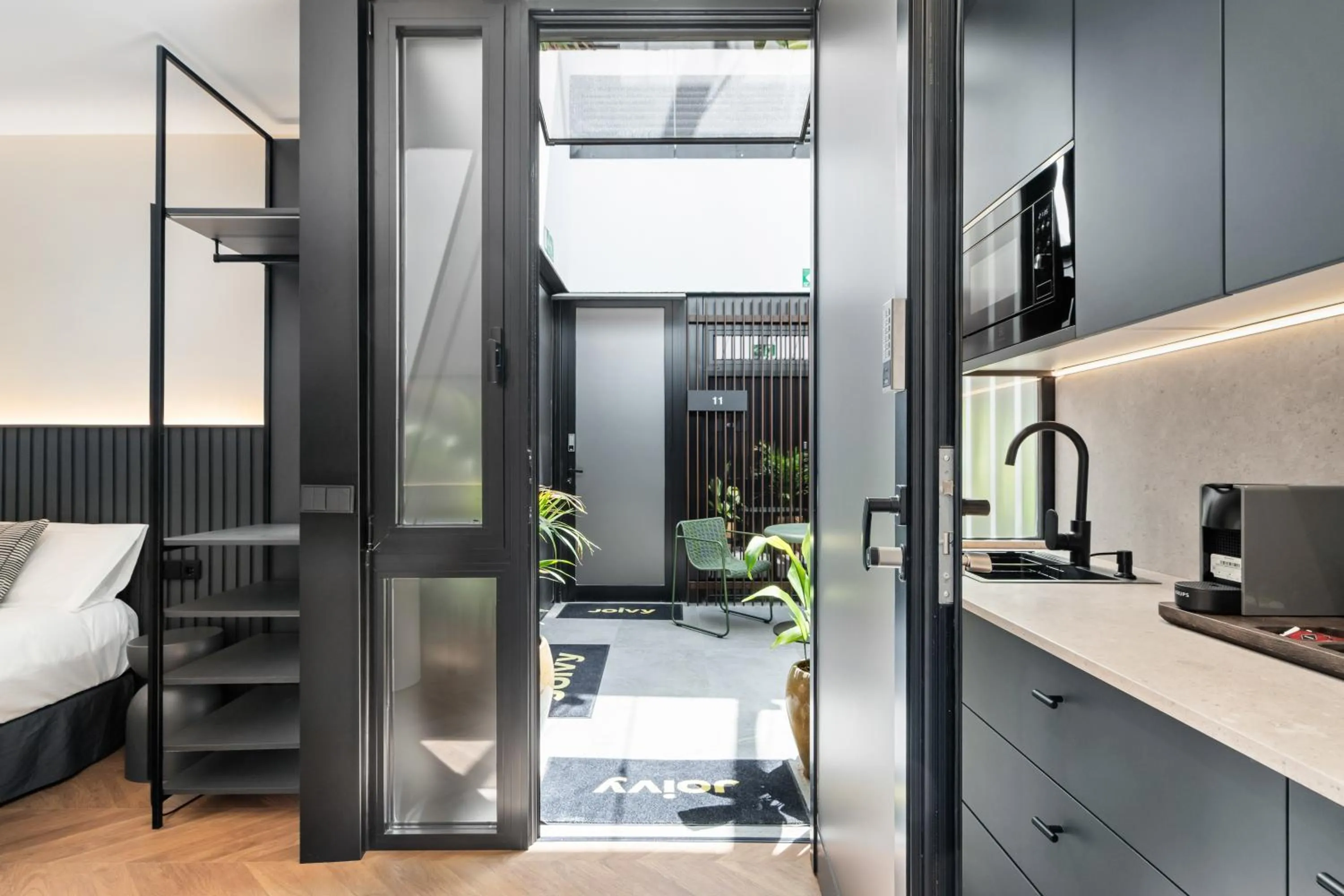 Patio, Bed in Pacifico Suites near Retiro