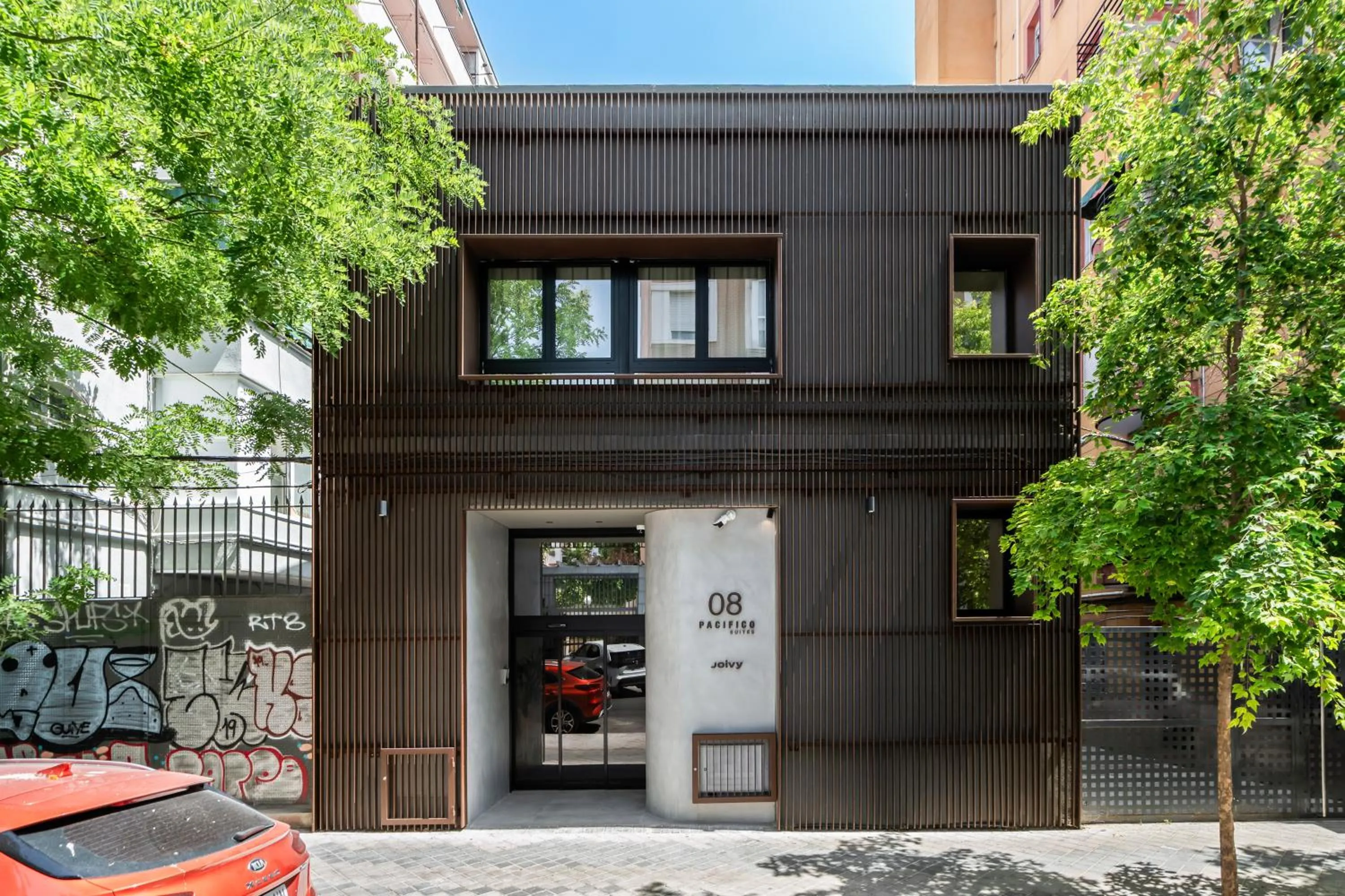 Property building in Pacifico Suites near Retiro