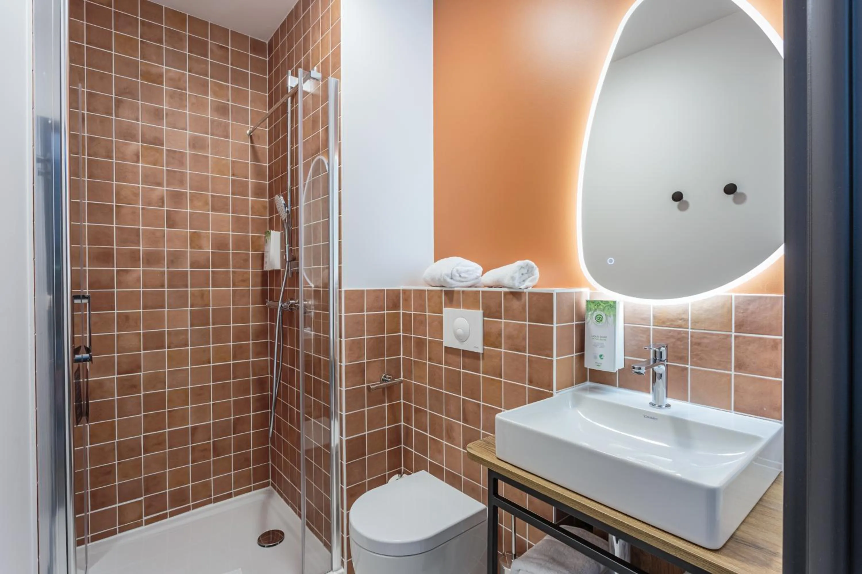 Bathroom in KYRIAD DAX - Saint Paul lès Dax