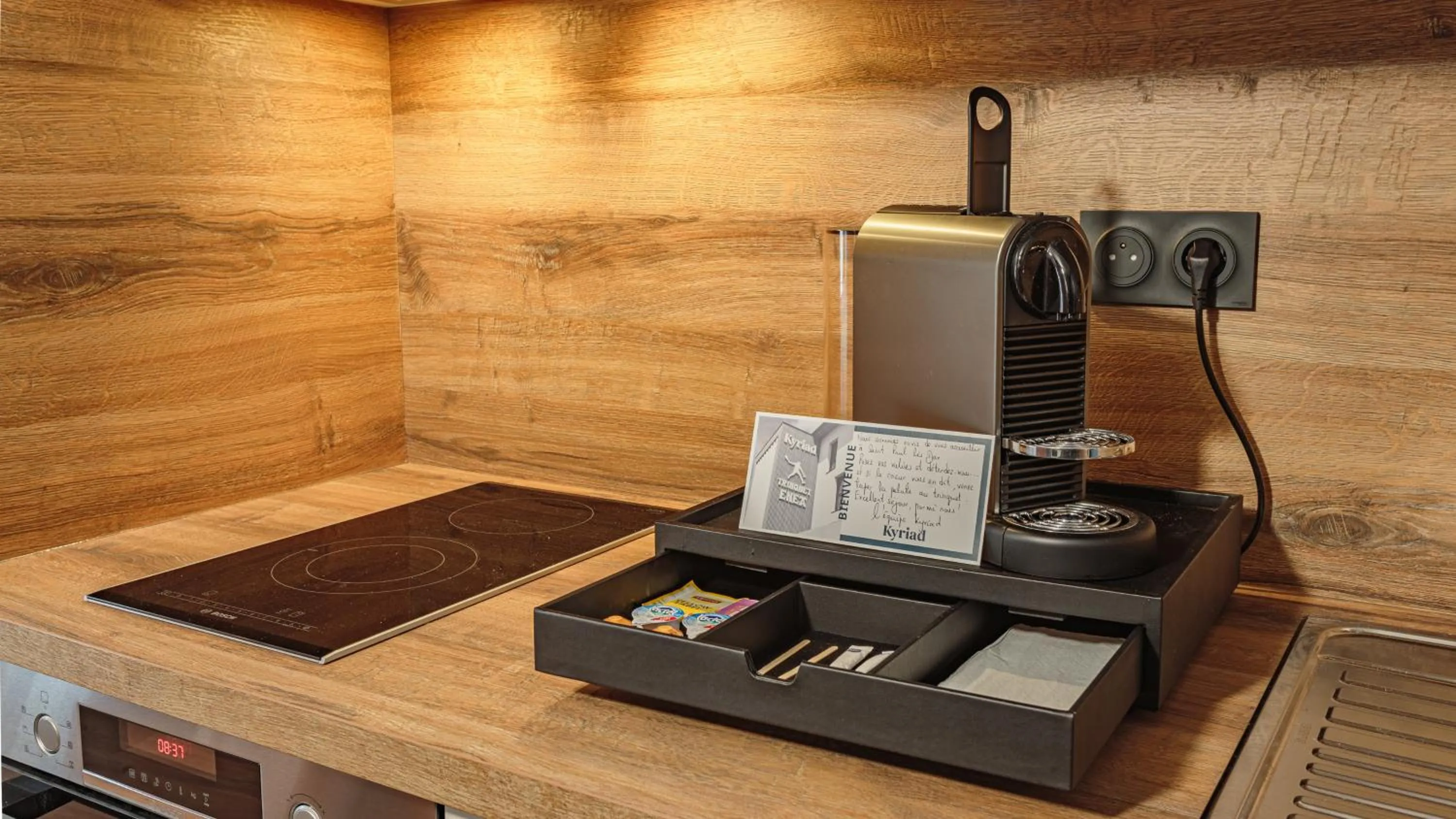 Coffee/tea facilities in KYRIAD DAX - Saint Paul lès Dax