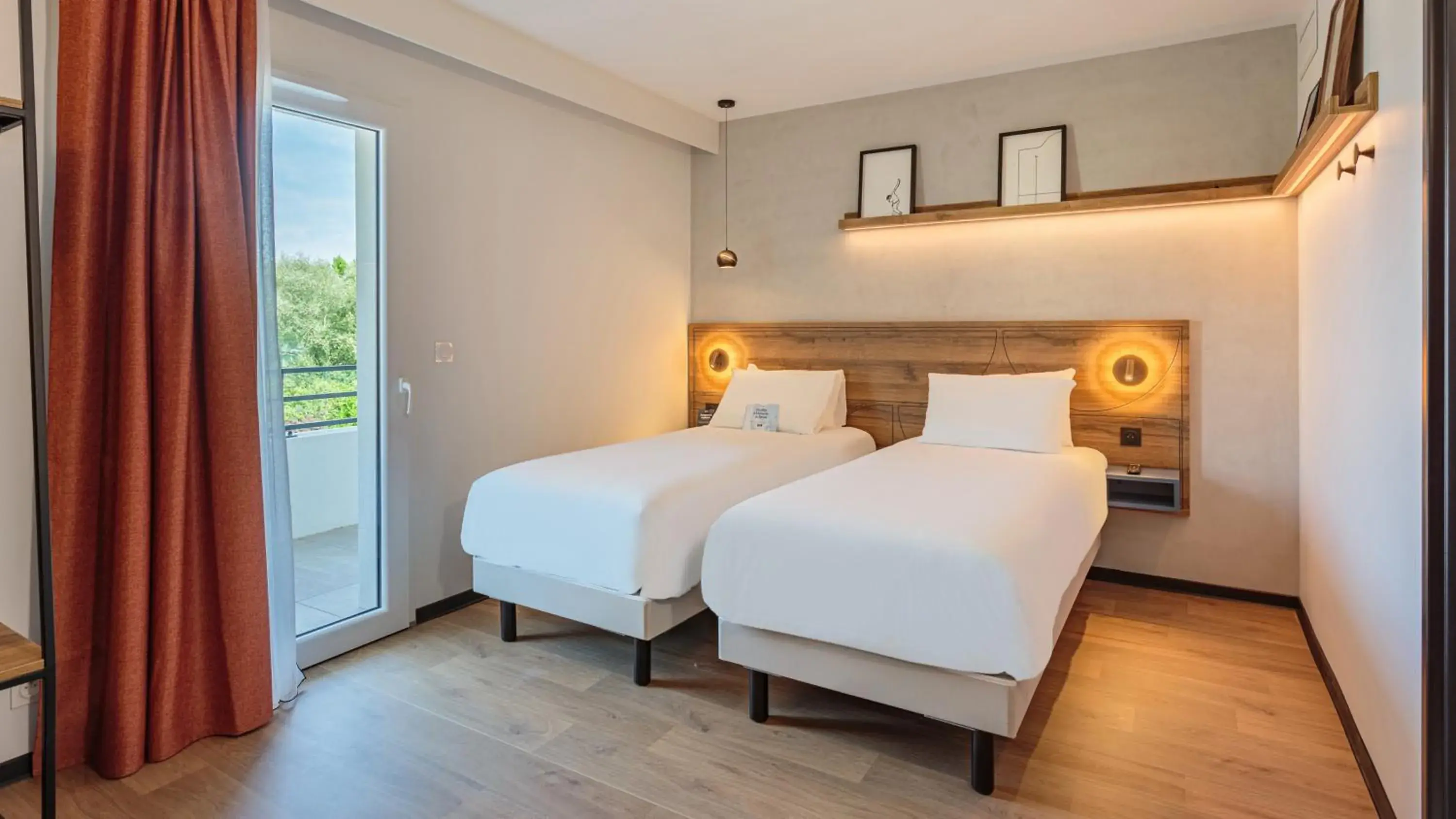 Standard Twin Room in KYRIAD DAX - Saint Paul lès Dax Standard Twin Room in KYRIAD DAX - Saint Paul lès Dax
