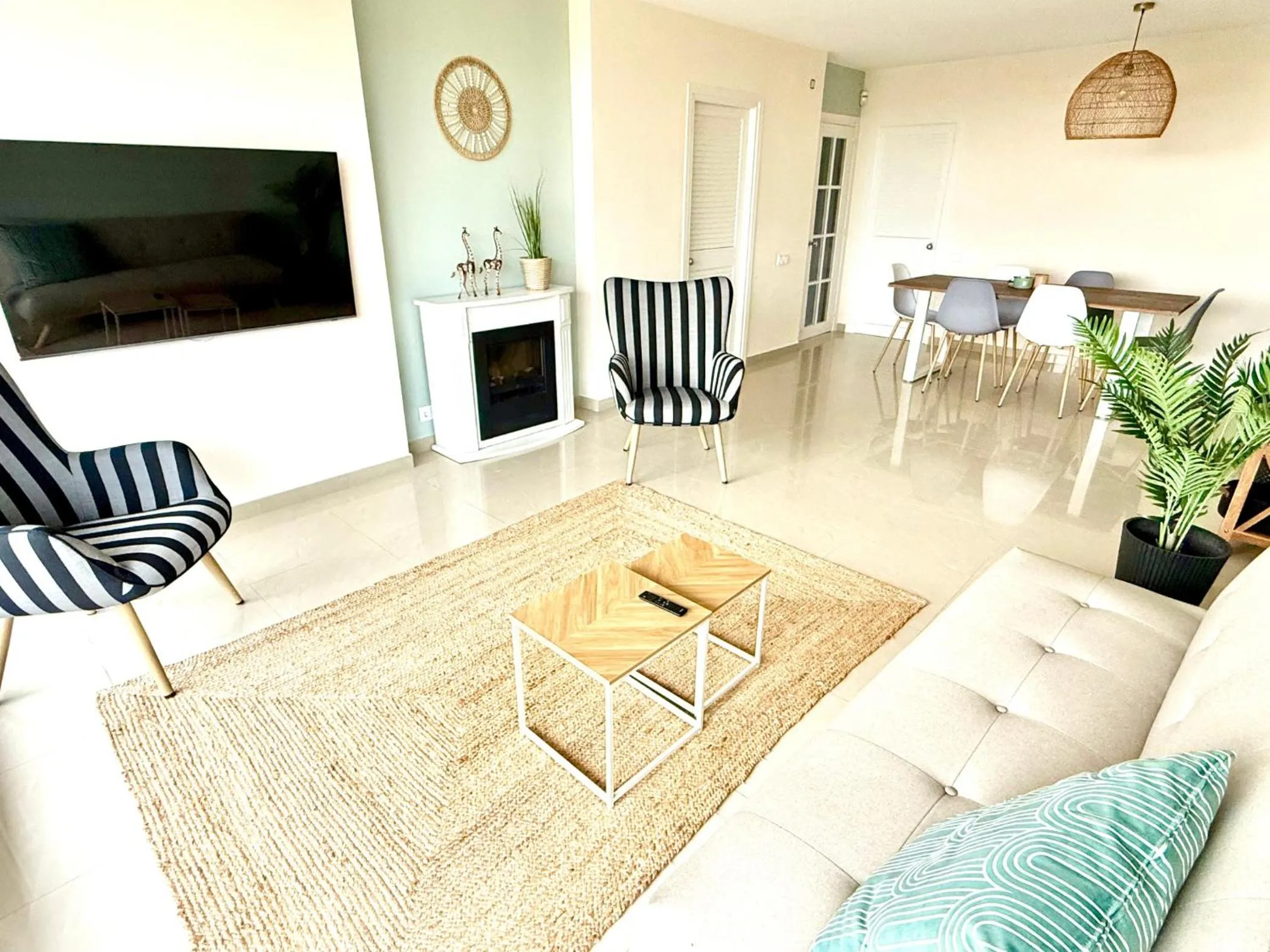 Three-Bedroom Apartment in Hauzify I Apartament Grumet