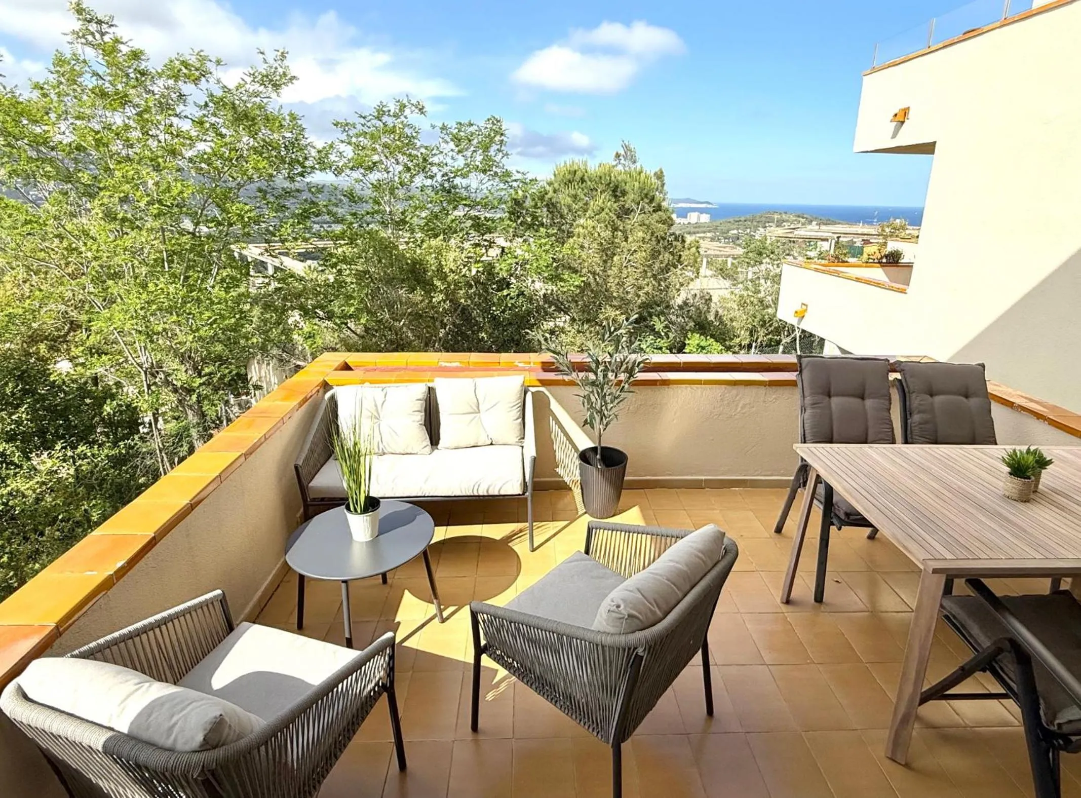 Hauzify I Apartament Grumet