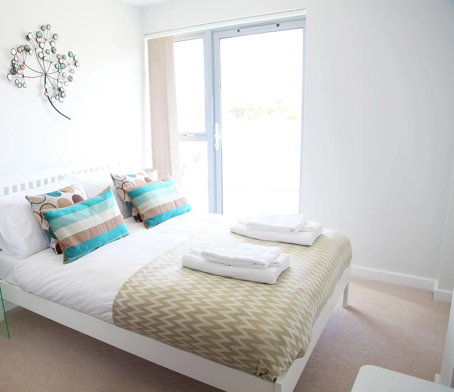 Day, Bed in Azure 7 Apartment