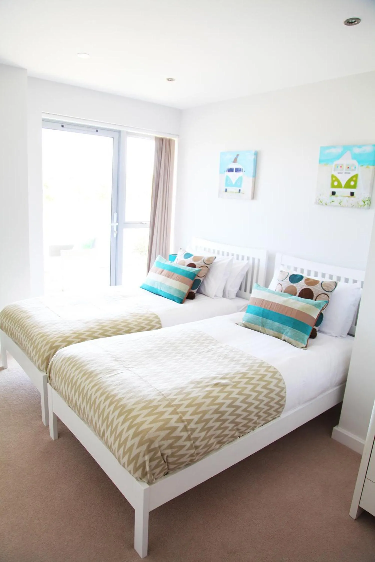 Day, Bed in Azure 7 Apartment