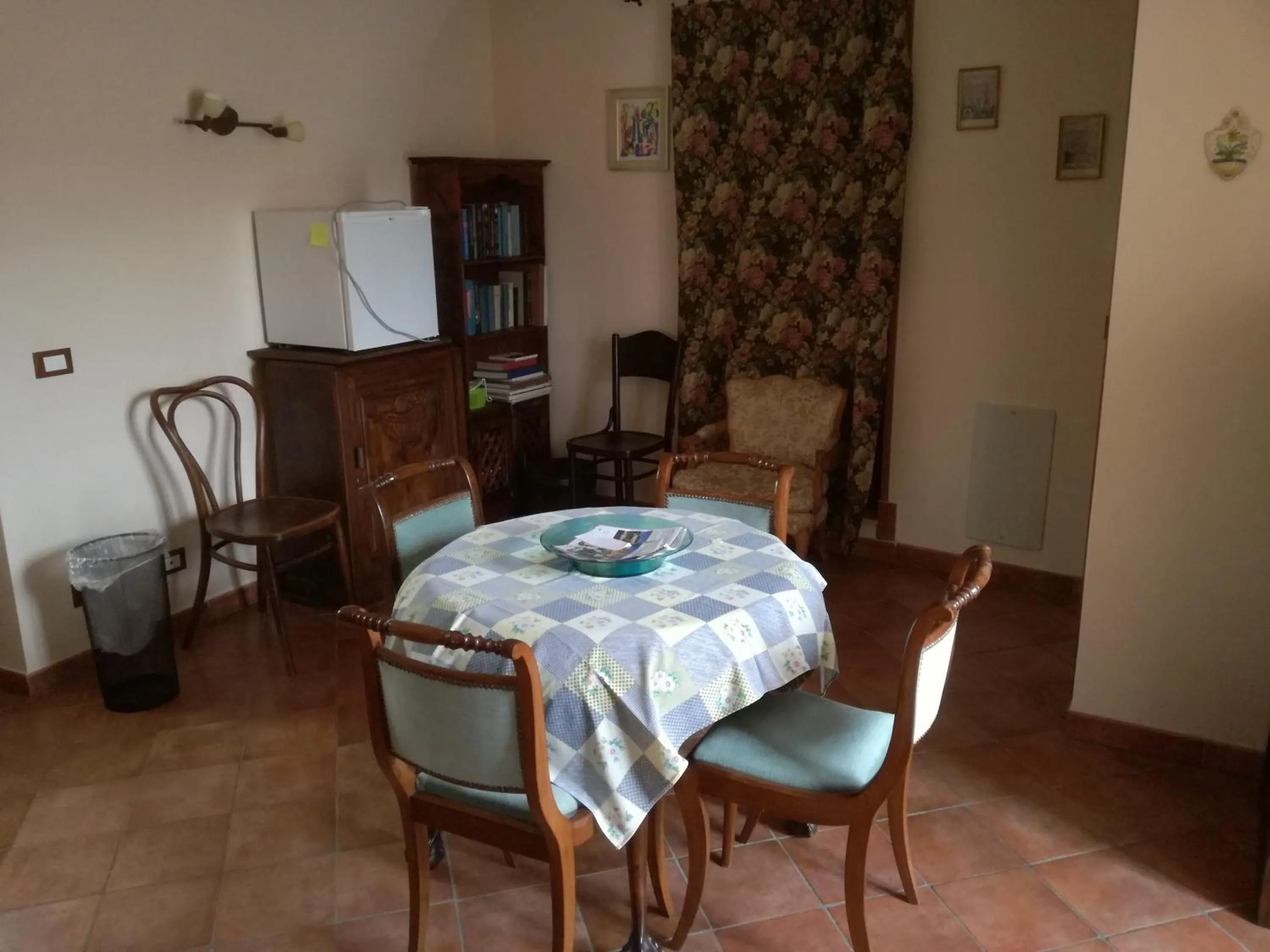 Communal lounge/ TV room in Locanda Dei Boi