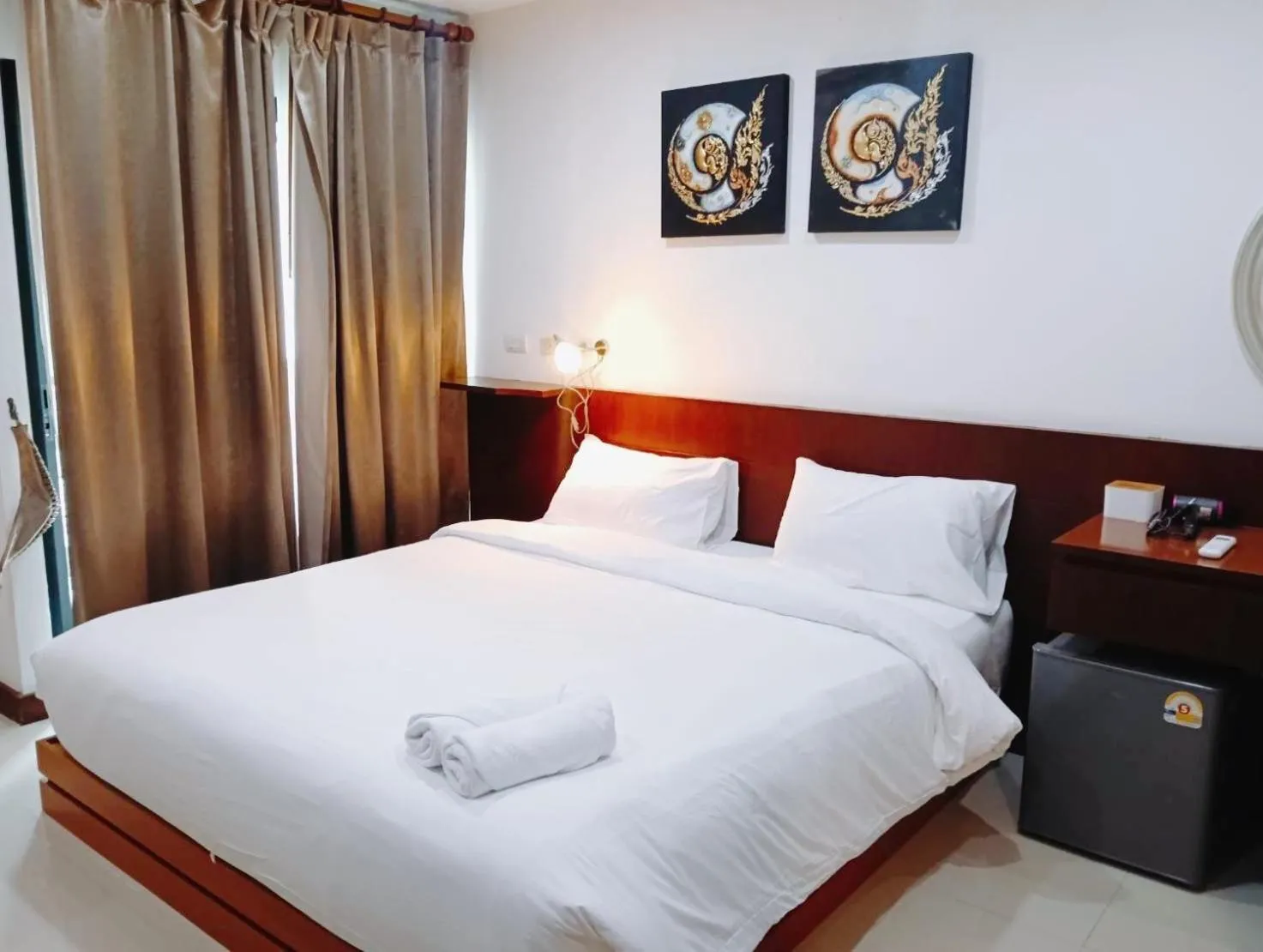 Bed in XX Yon INN Sukhumvit 4- BTS Nana
