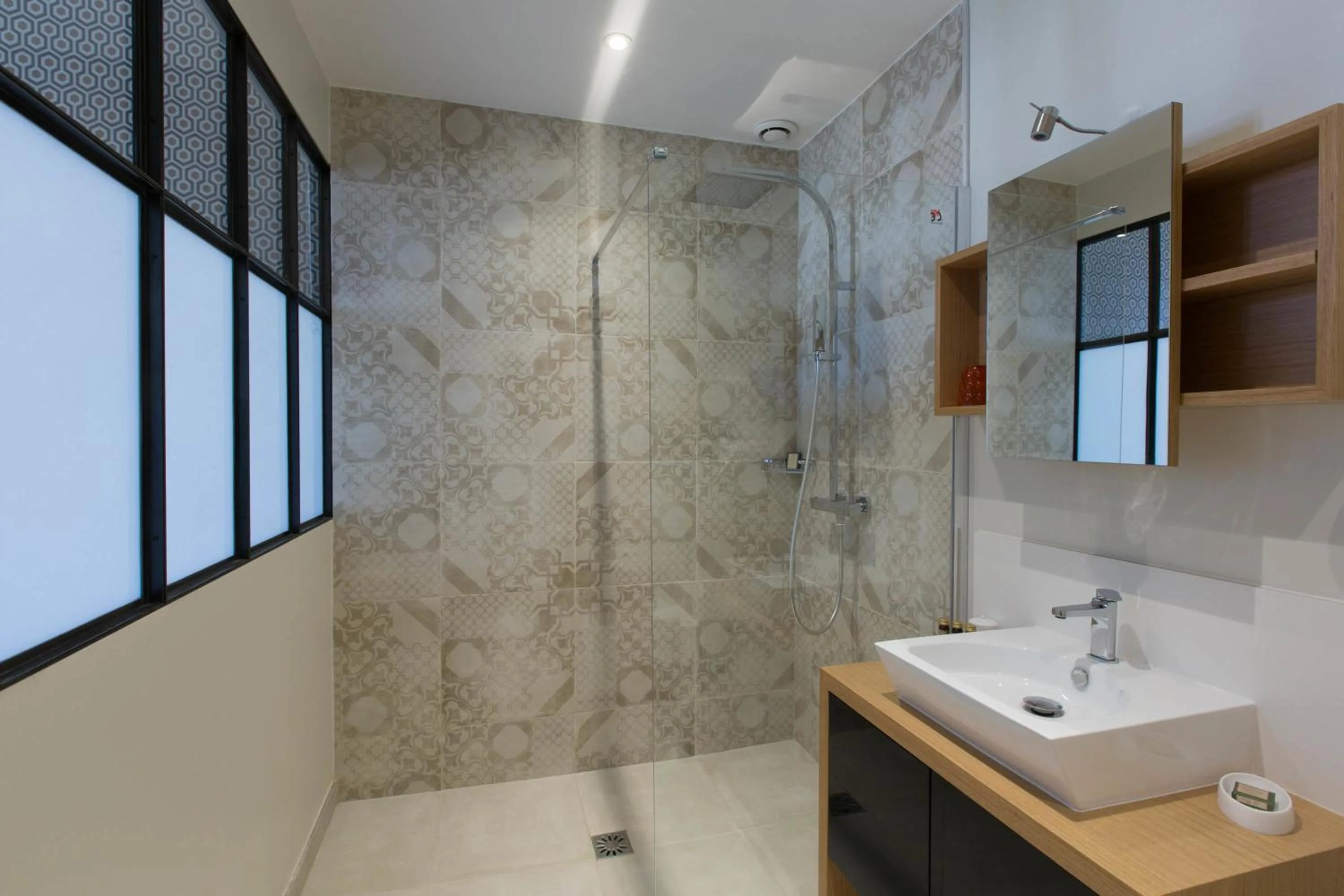 Bathroom in La Cour Des Sens