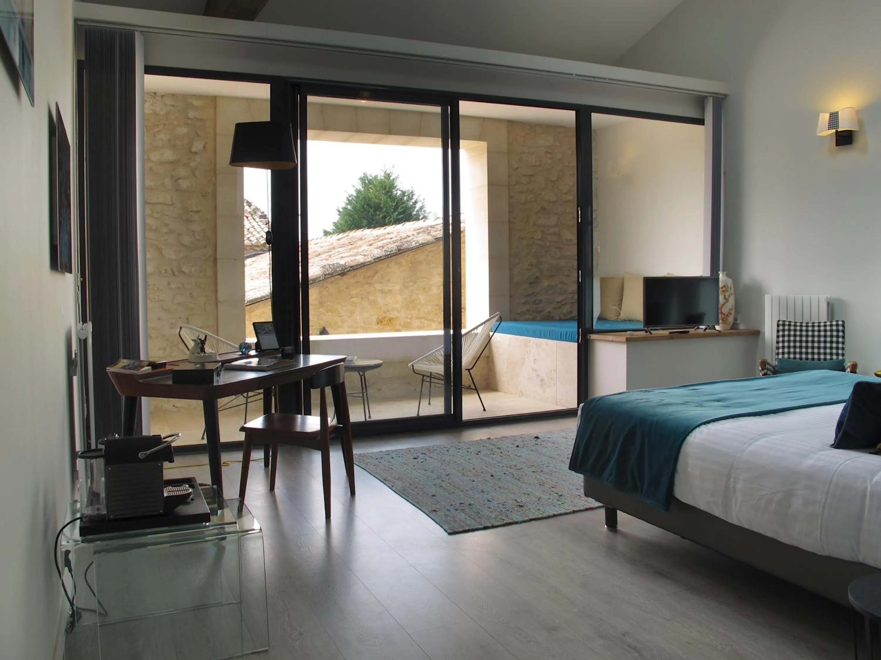 Balcony/Terrace in La Cour Des Sens