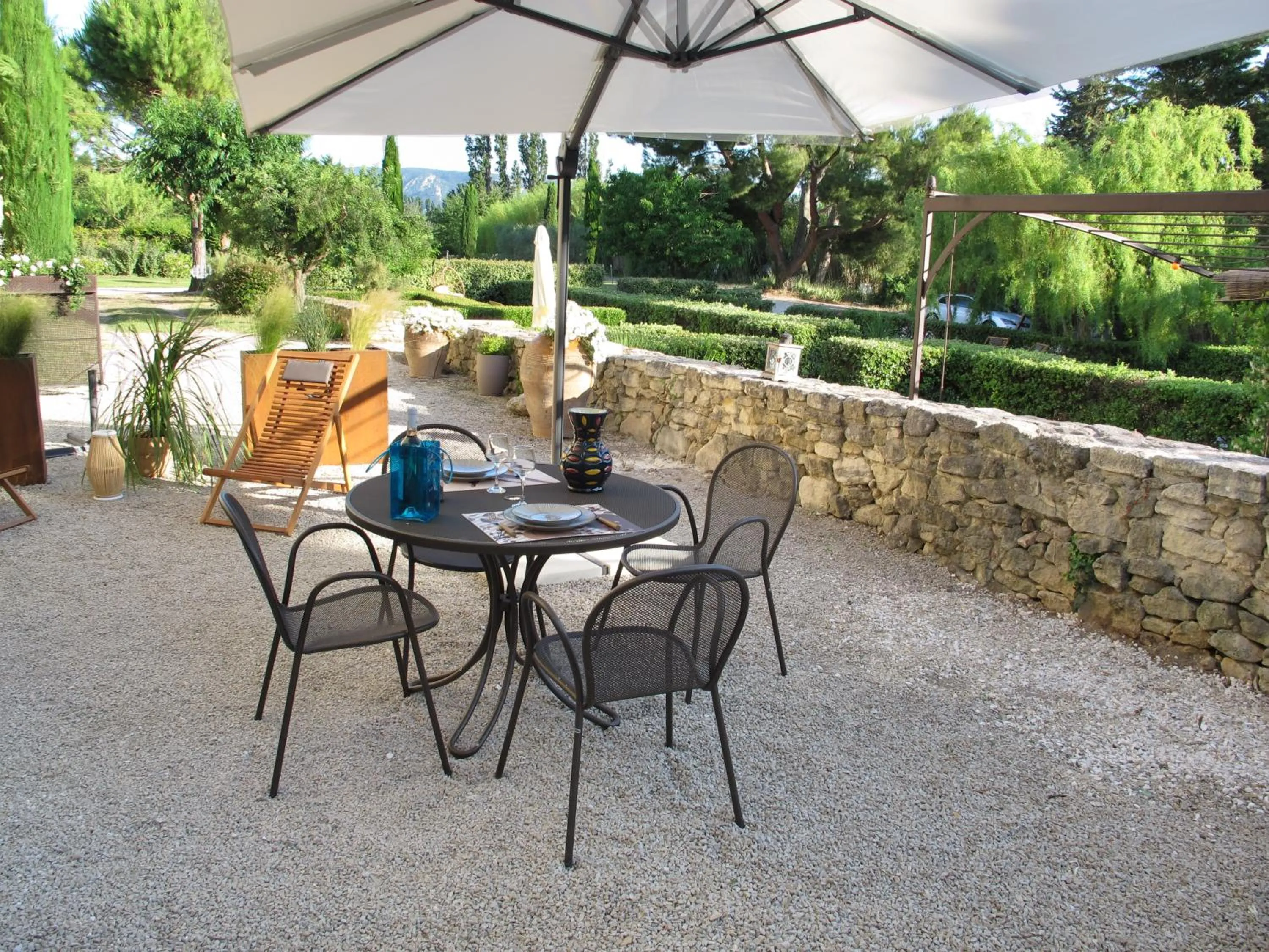 Garden view in La Cour Des Sens