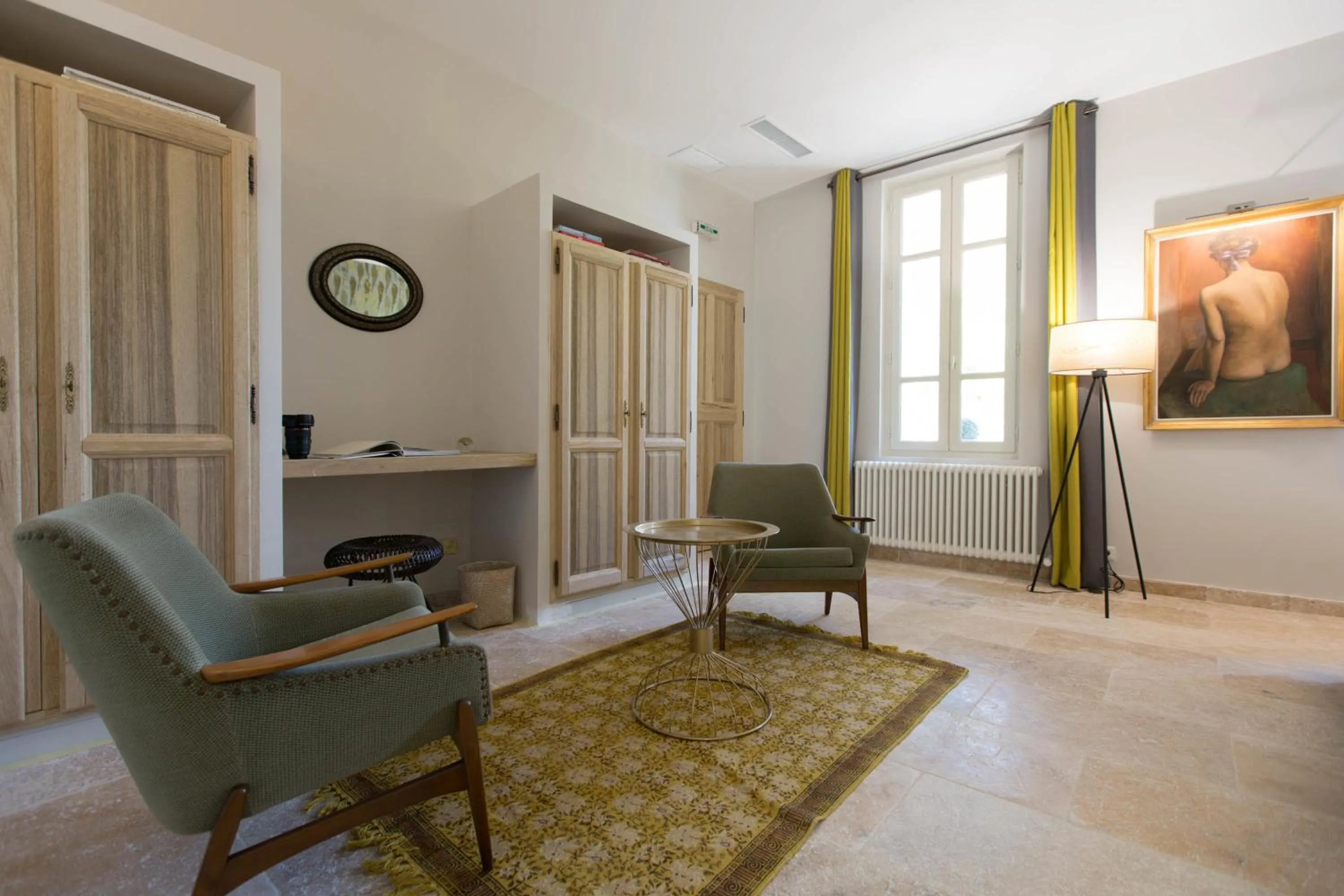 Decorative detail in La Cour Des Sens