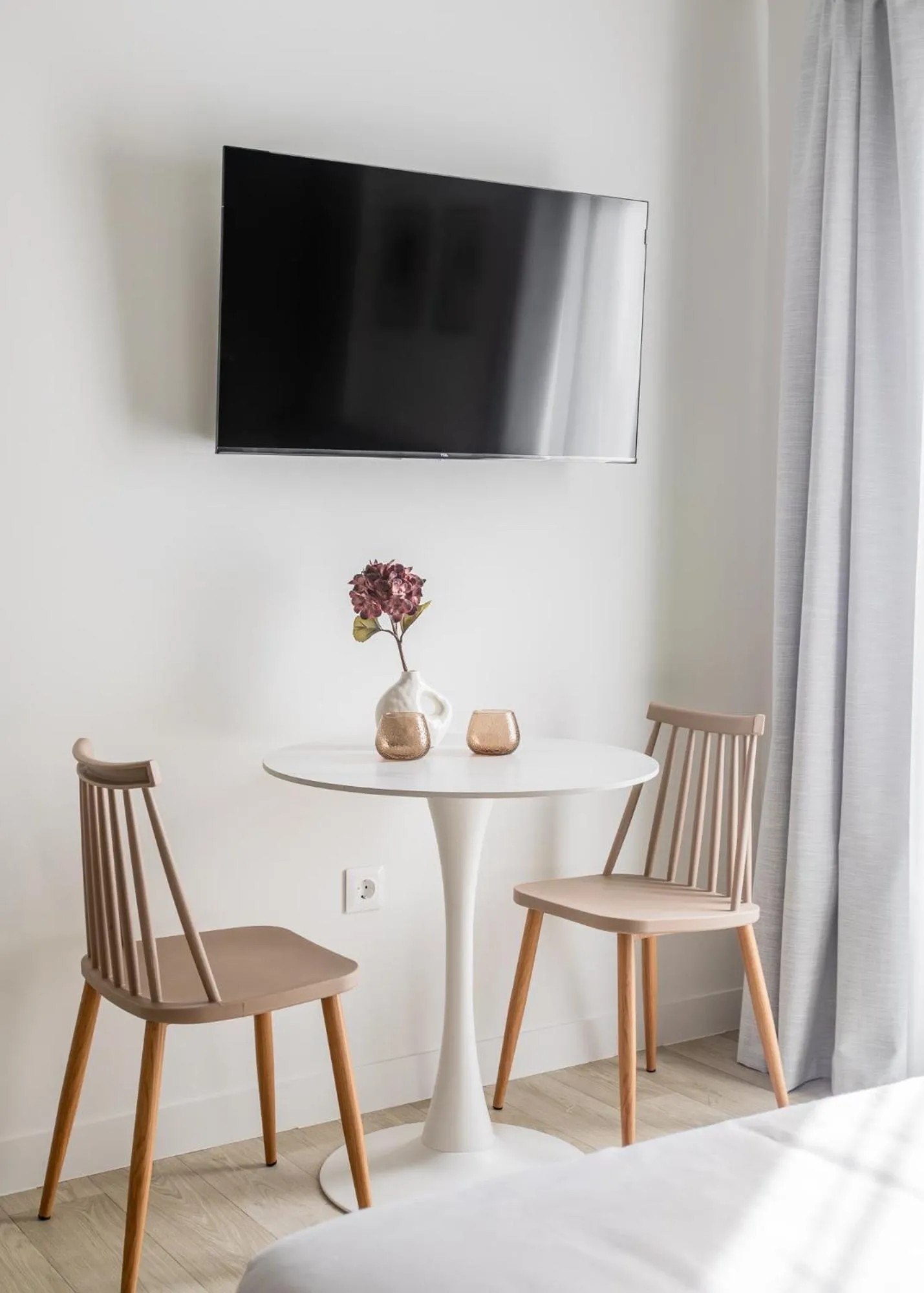 TV and multimedia in Sol by Zoia Living